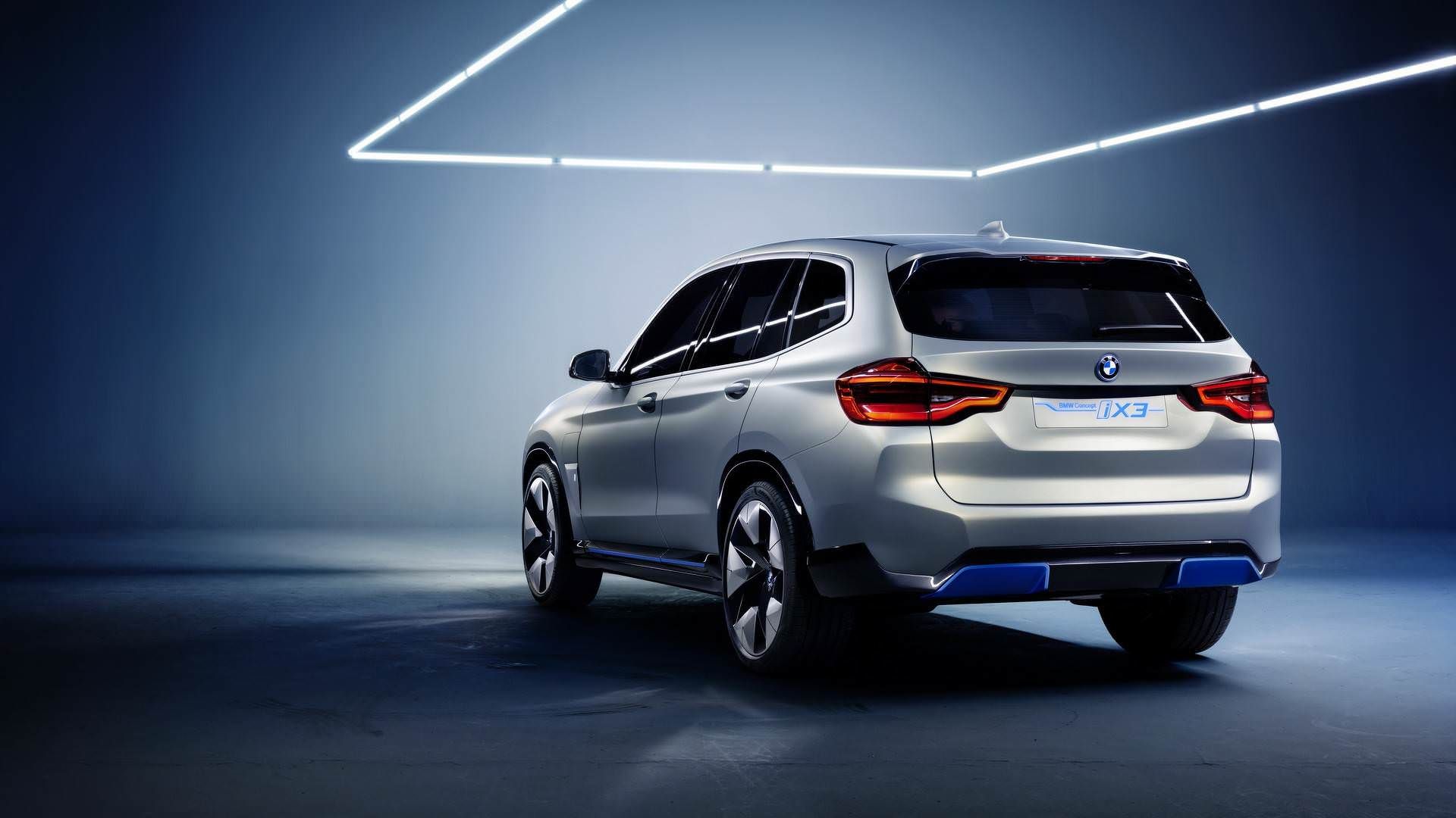 بی ام و / BMW iX3