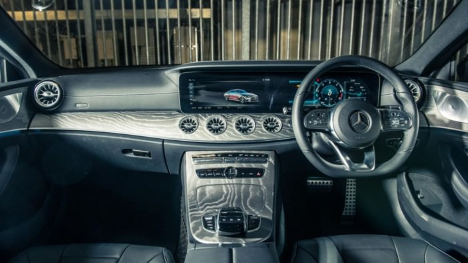 مرسدس بنز CLS