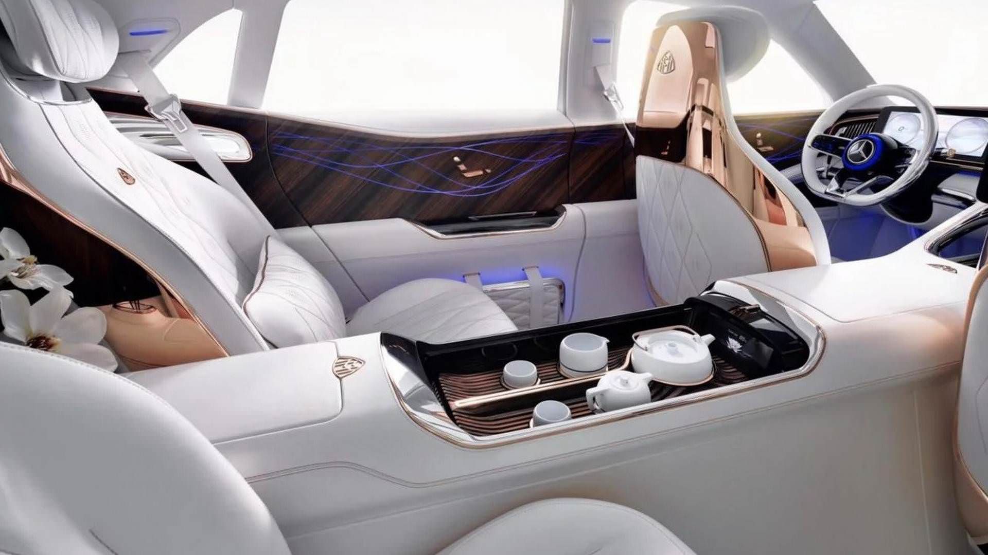 Vision Mercedes-Maybach Ultimate / شاسی‌بلند مفهومی الکتریکی ویژن مرسدس میباخ آلتیمیت