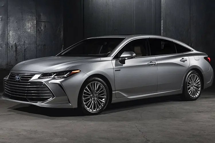 تویوتا آوالون / Toyota Avalon