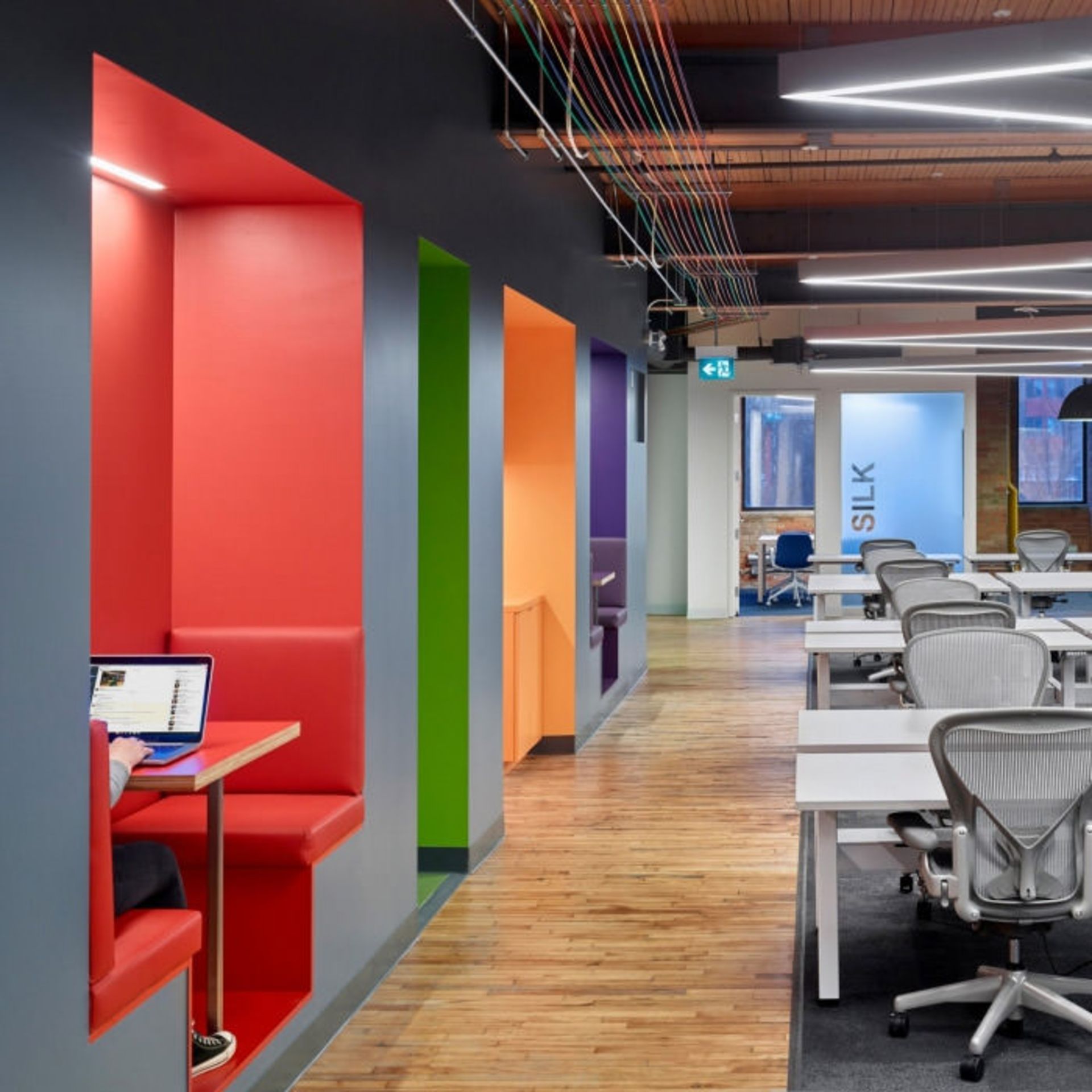 دفتر کار slack تورنتو