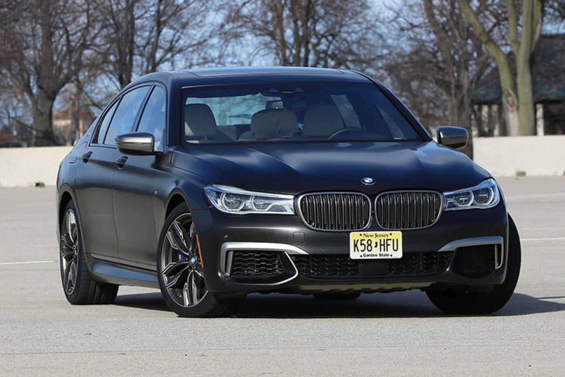 BMW 7 Series / سدان بی‌ام‌و سری 7