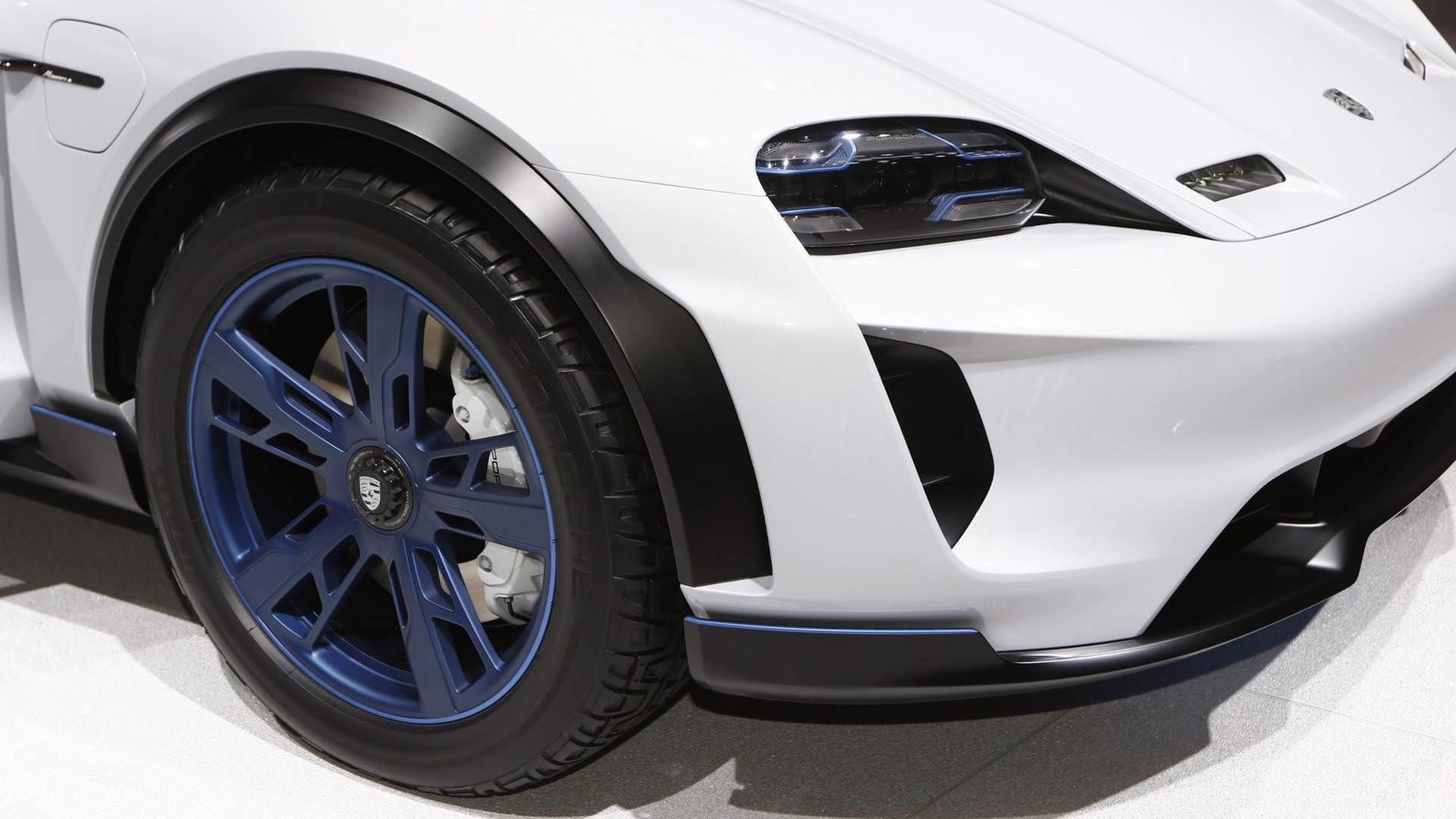 Porsche Mission E Cross Turismo concept / خودروی مفهومی پورشه میشن ای کراس توریسمو