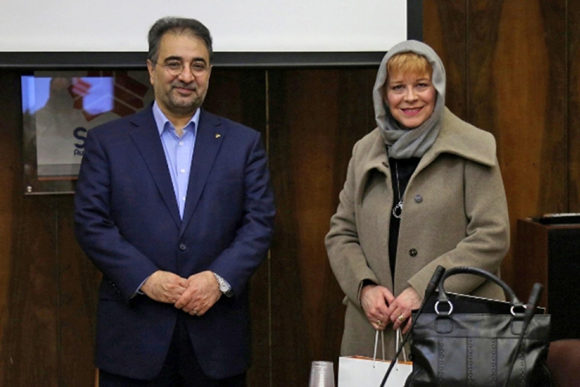 لیندا جسکون Linda jackson
