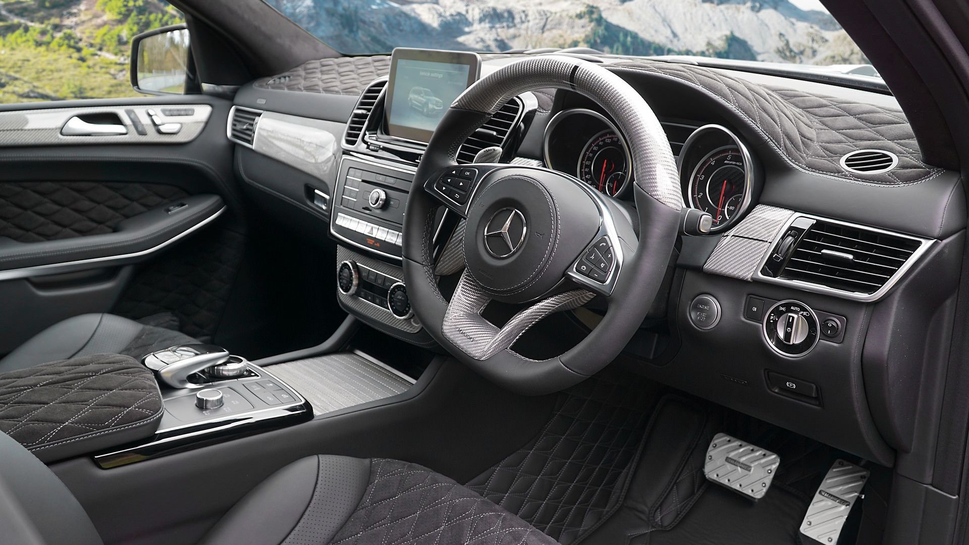 مرسدس بنز / Mercedes-Benz GLS63 AMG