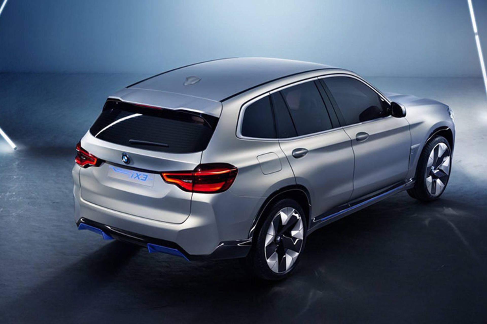 بی ام و / BMW iX3