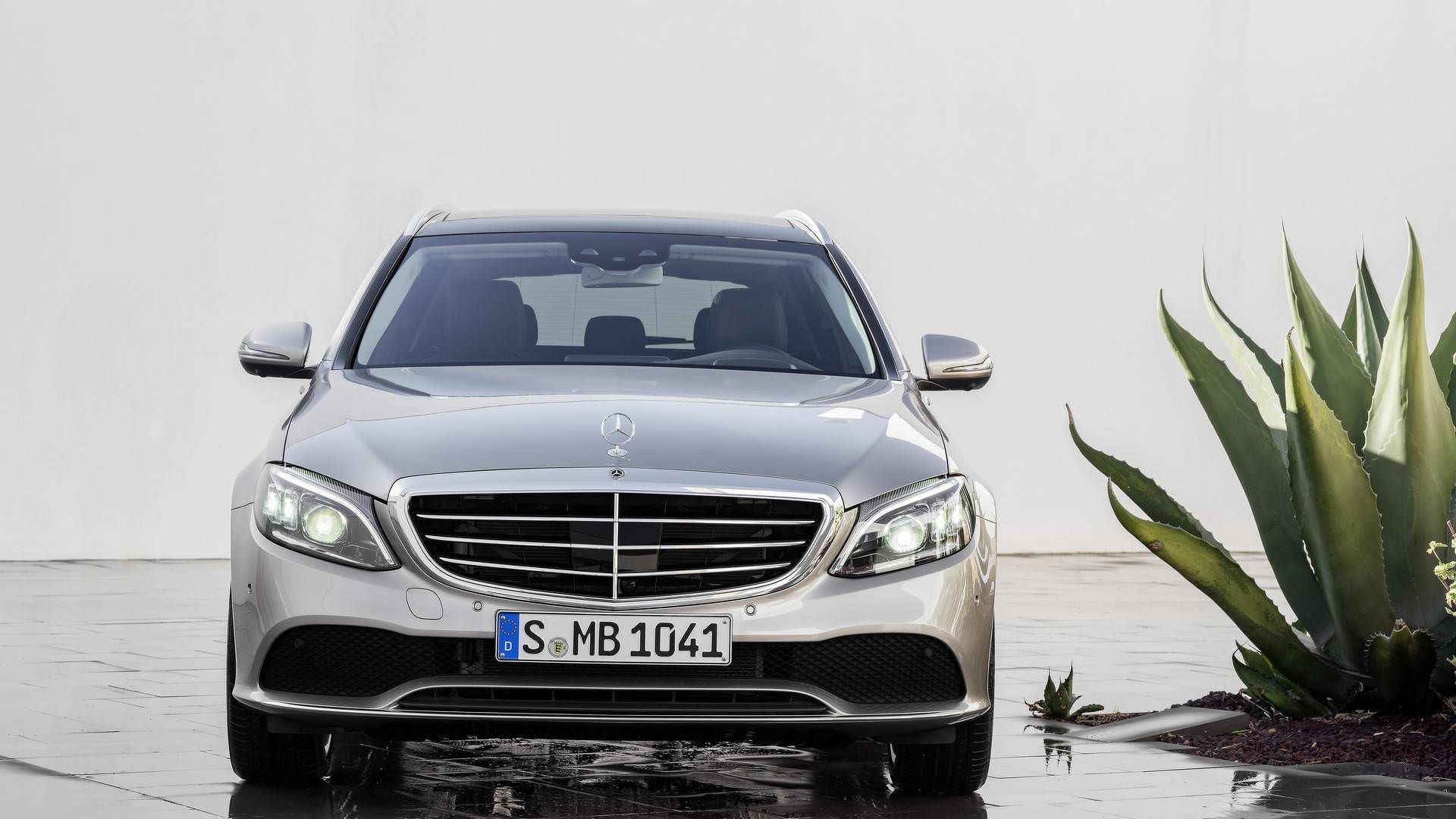 Mercedes-Benz C300 / مرسدس بنز