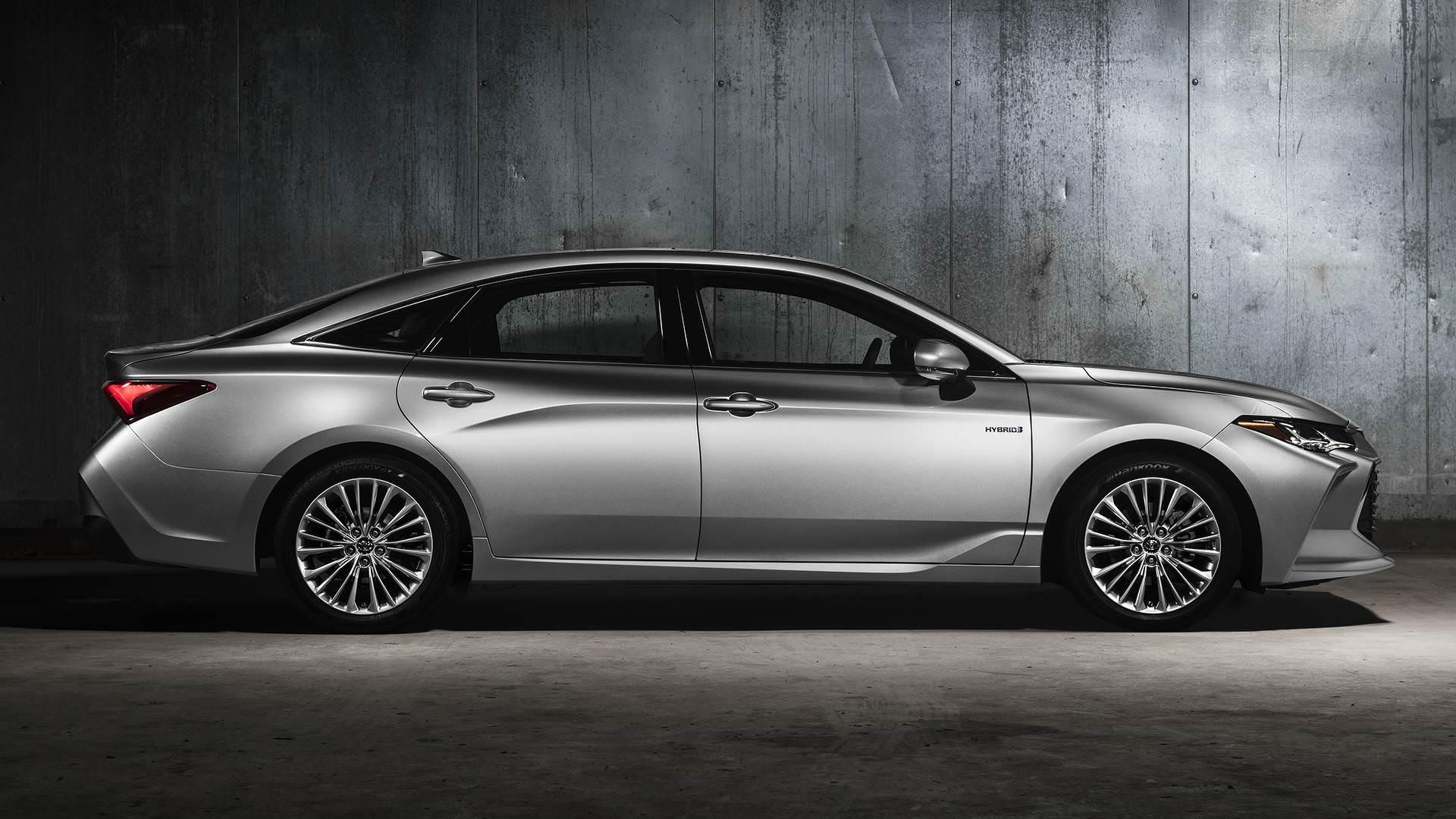 تویوتا آوالون / Toyota Avalon