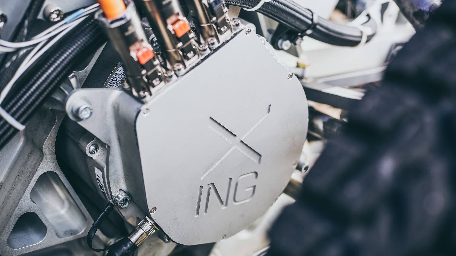 ژینگ موبیلیتی میس R تایوانی / Xing Mobility Miss R Supercar