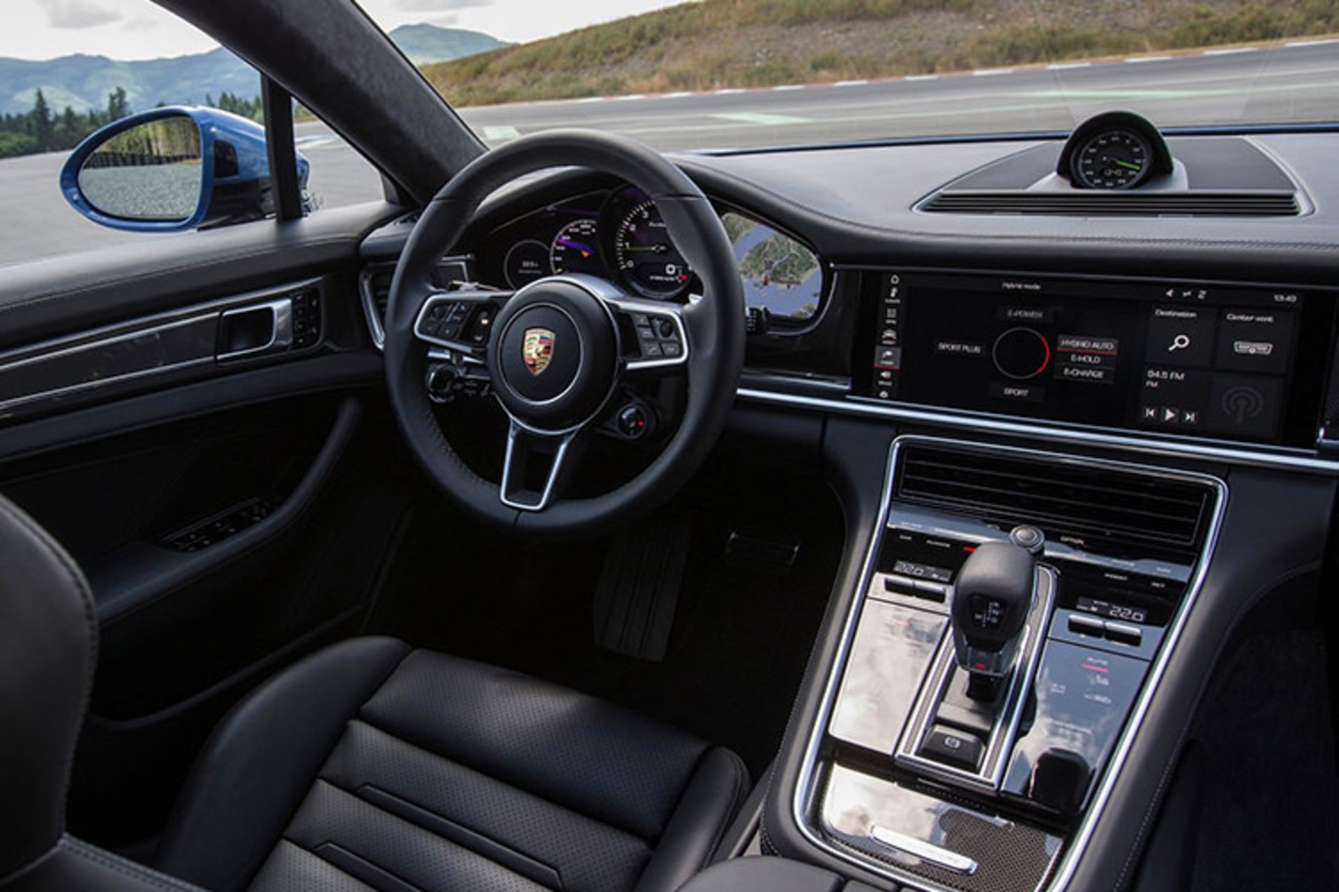پورشه پانامرا / Porsche Panamera