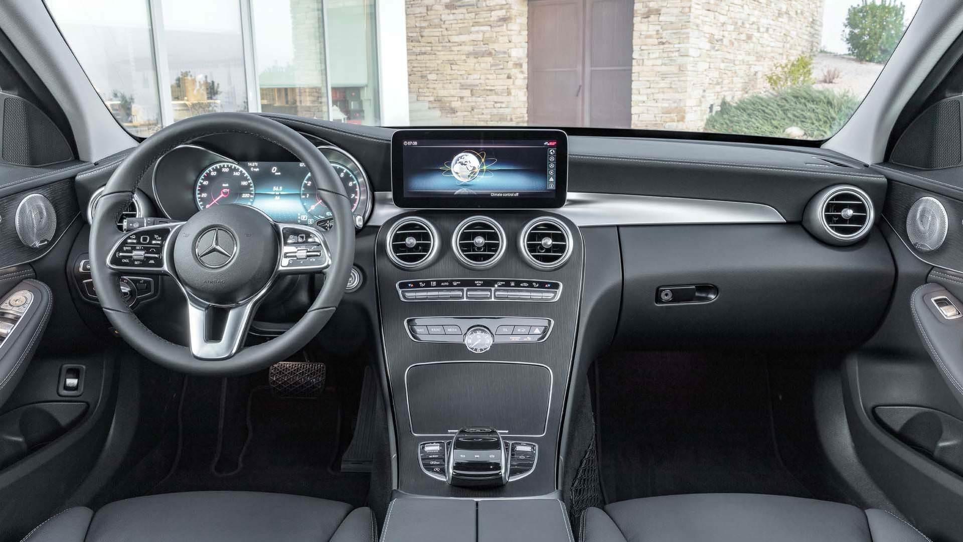 Mercedes-Benz C300 / مرسدس بنز