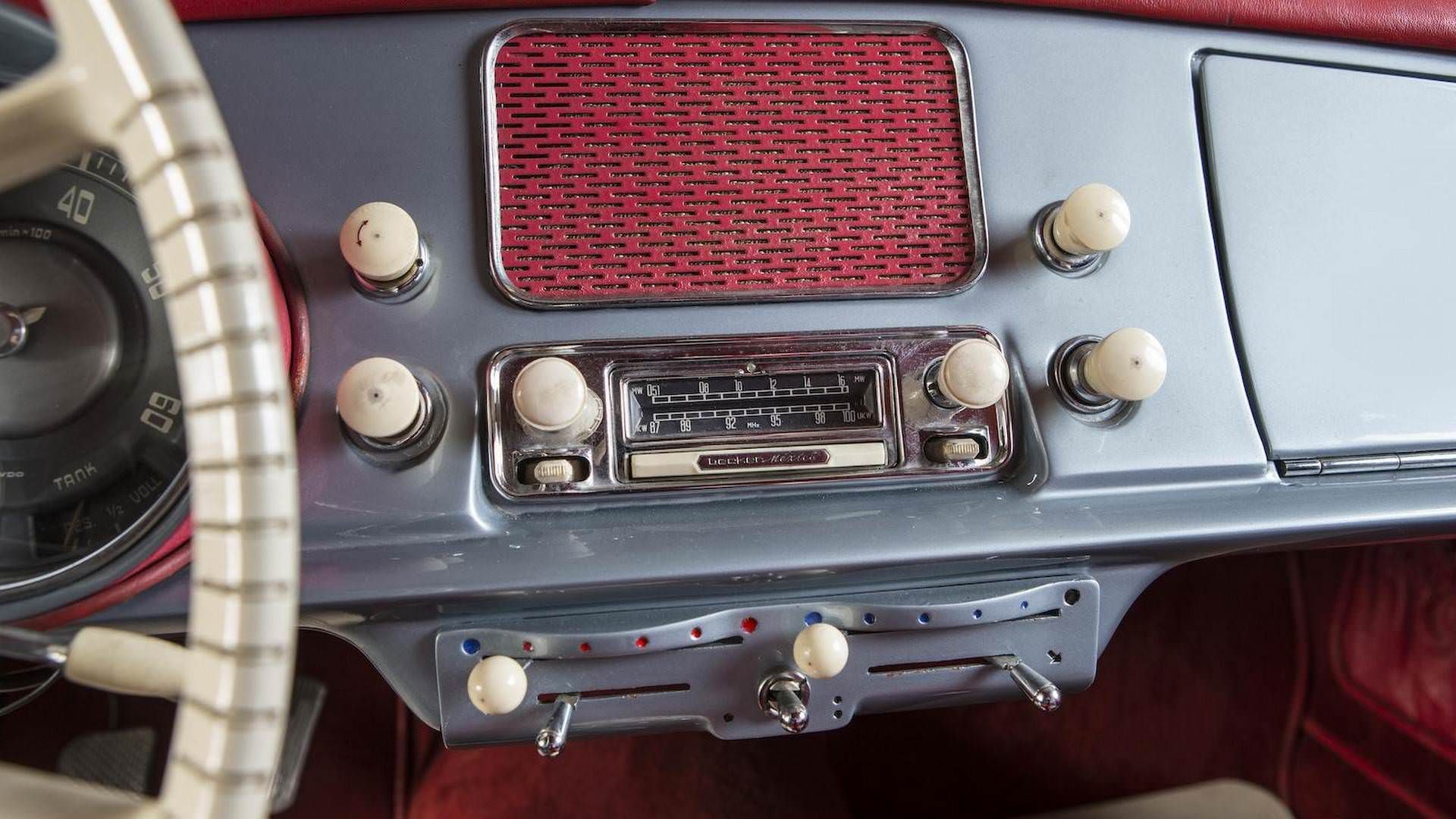 بی ام و 507 جان سرتیز / 1957 BMW John Surtees