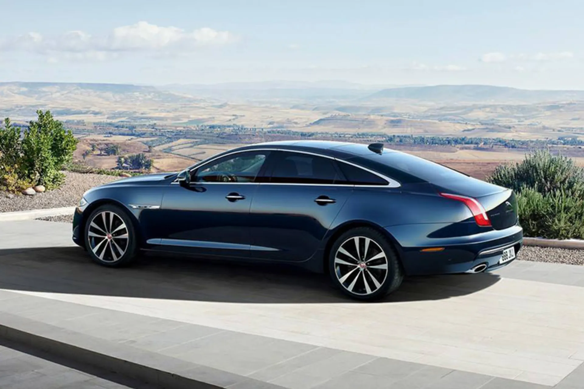 Jaguar XJ50 / جگوار