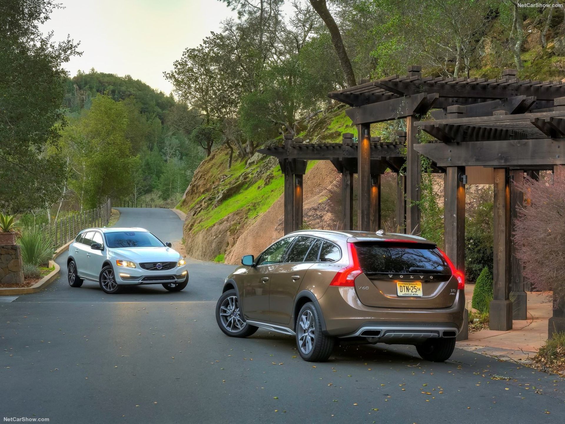ولوو / Volvo V60