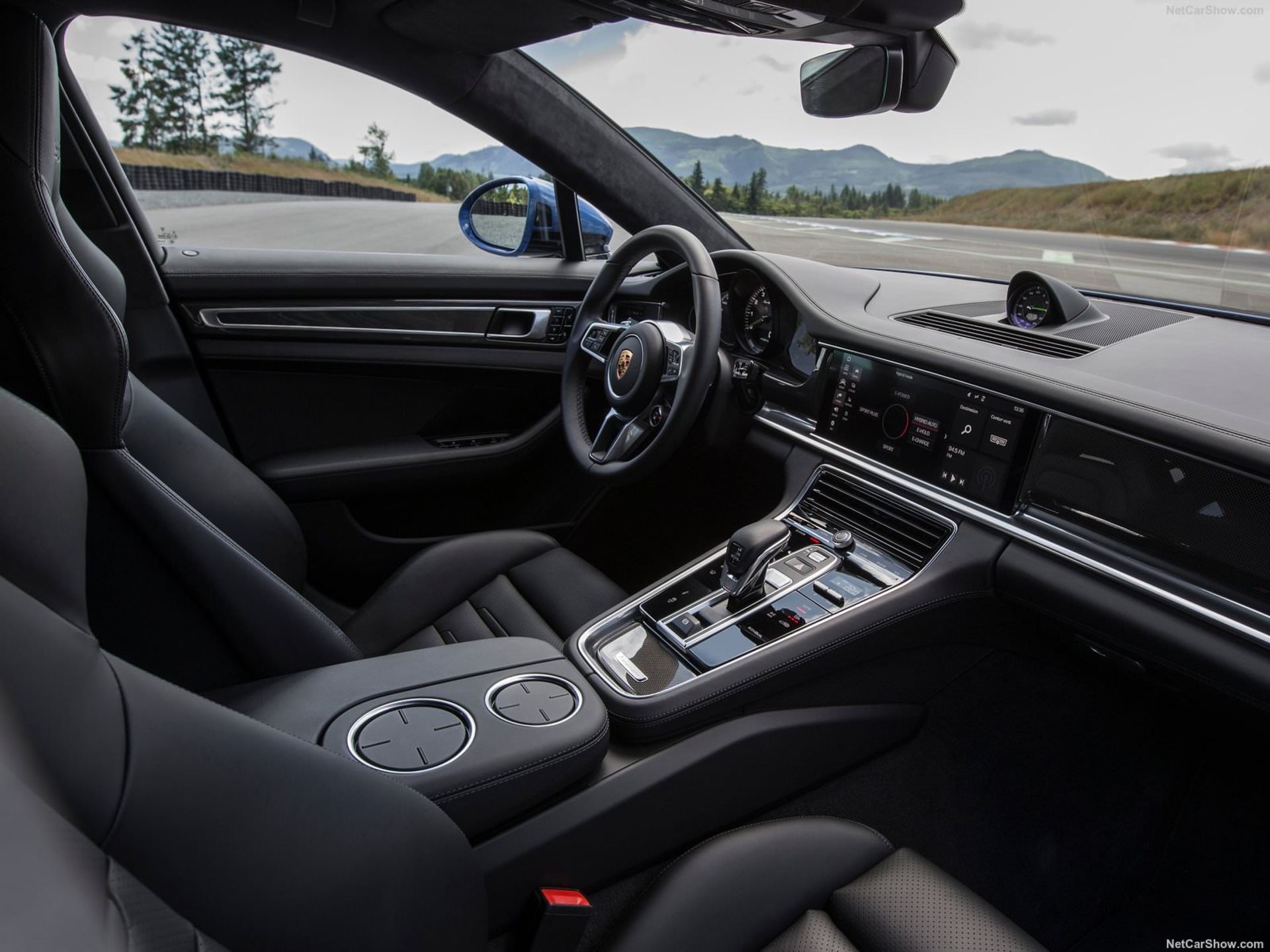 پورشه پانامرا / Porsche Panamera