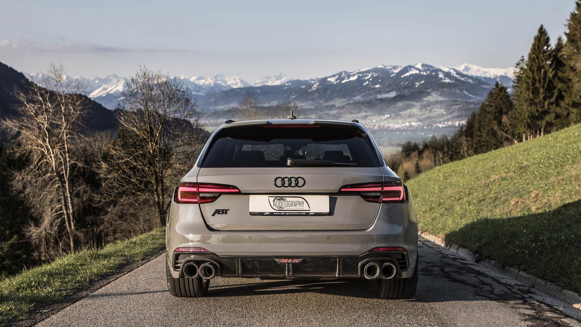 Audi RS4-R Avant / خودروی اسپرت آئودی RS4-R آوانت