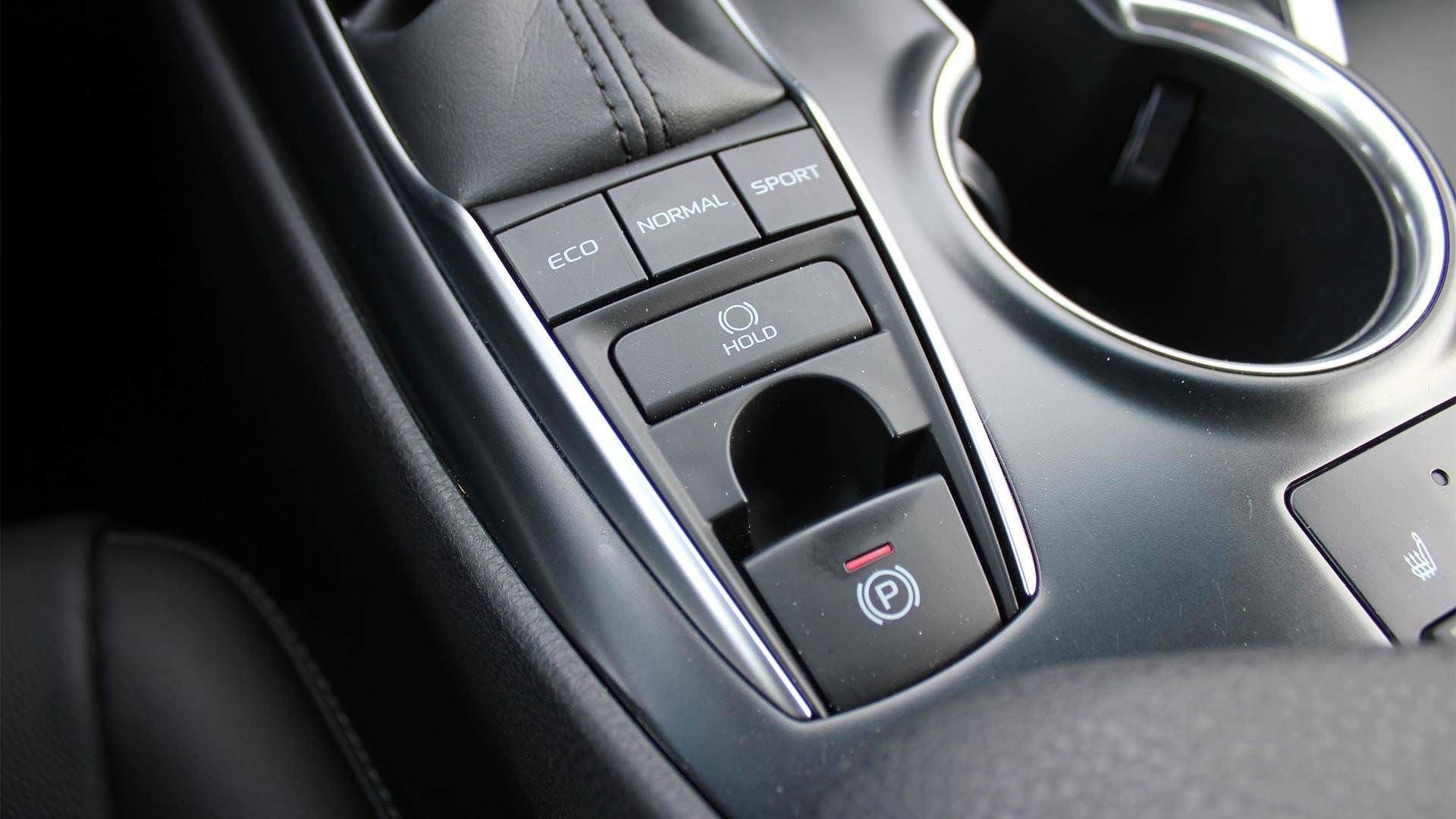 Toyota Camry 2018 / تویوتا کمری