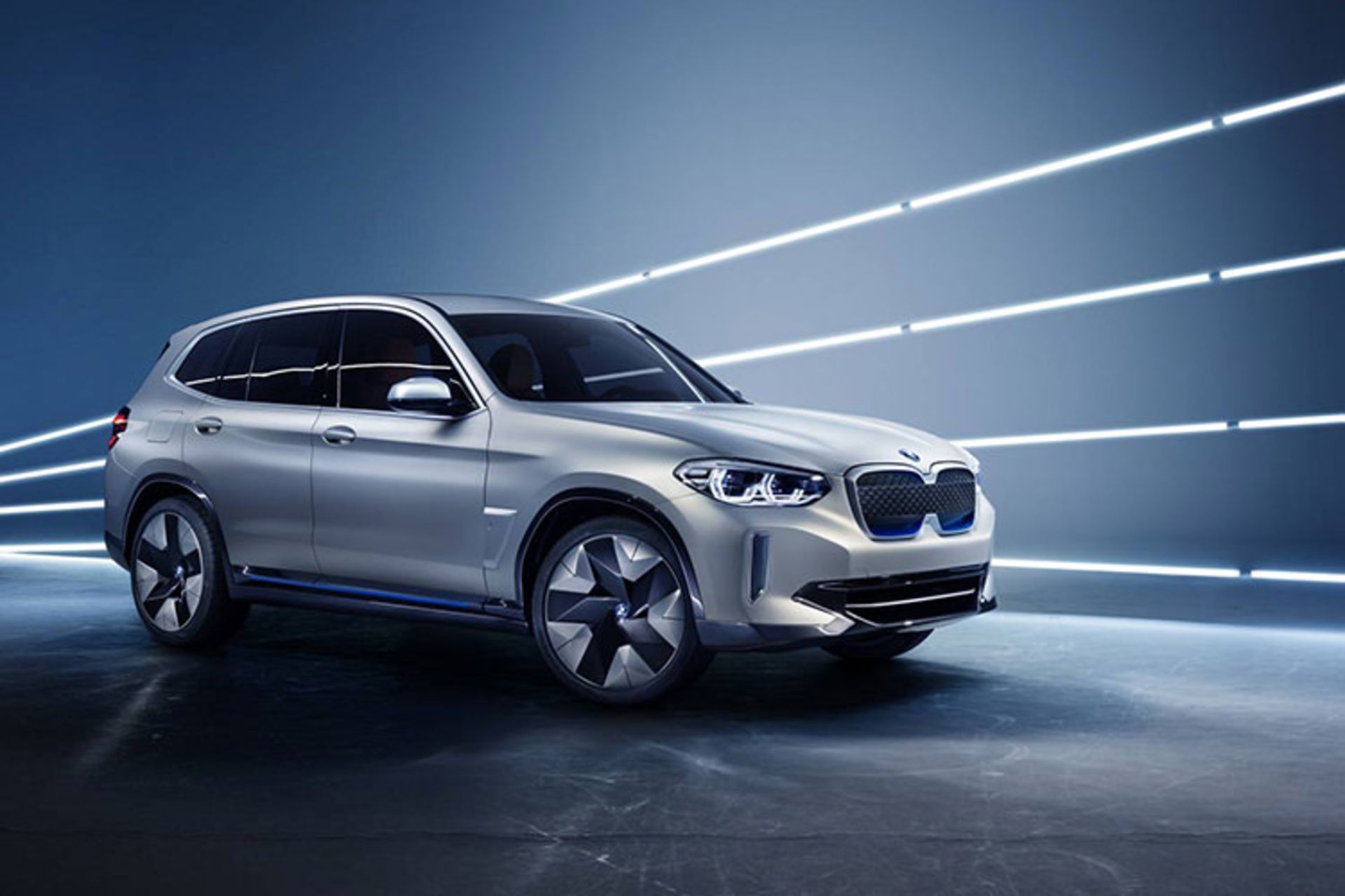 بی ام و / BMW iX3