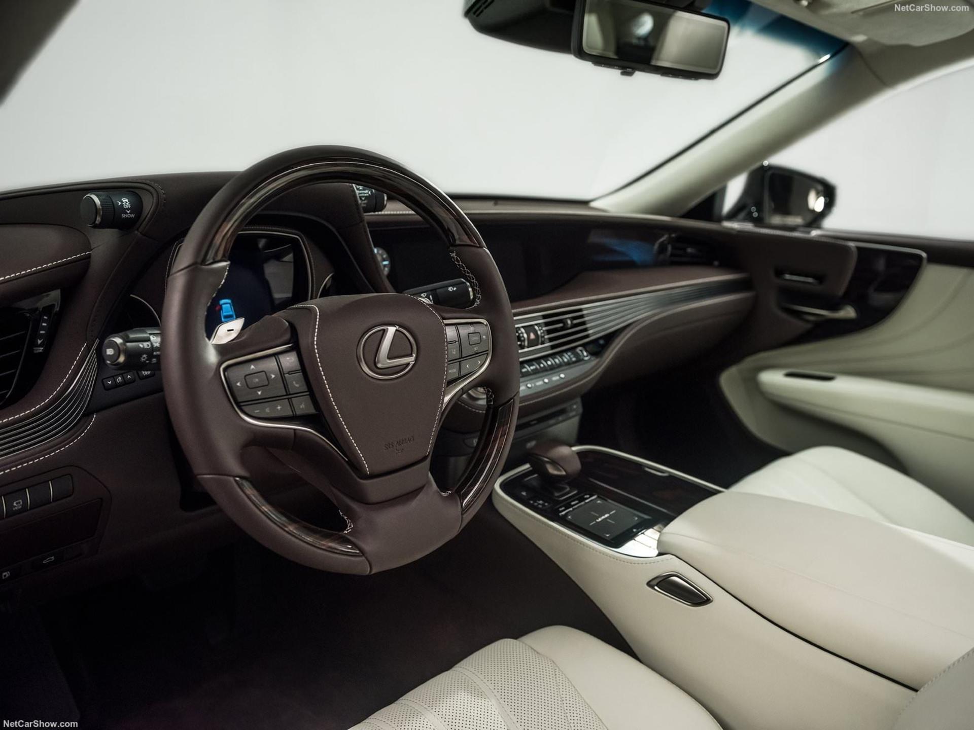 Lexus LS 500 / لکسوس