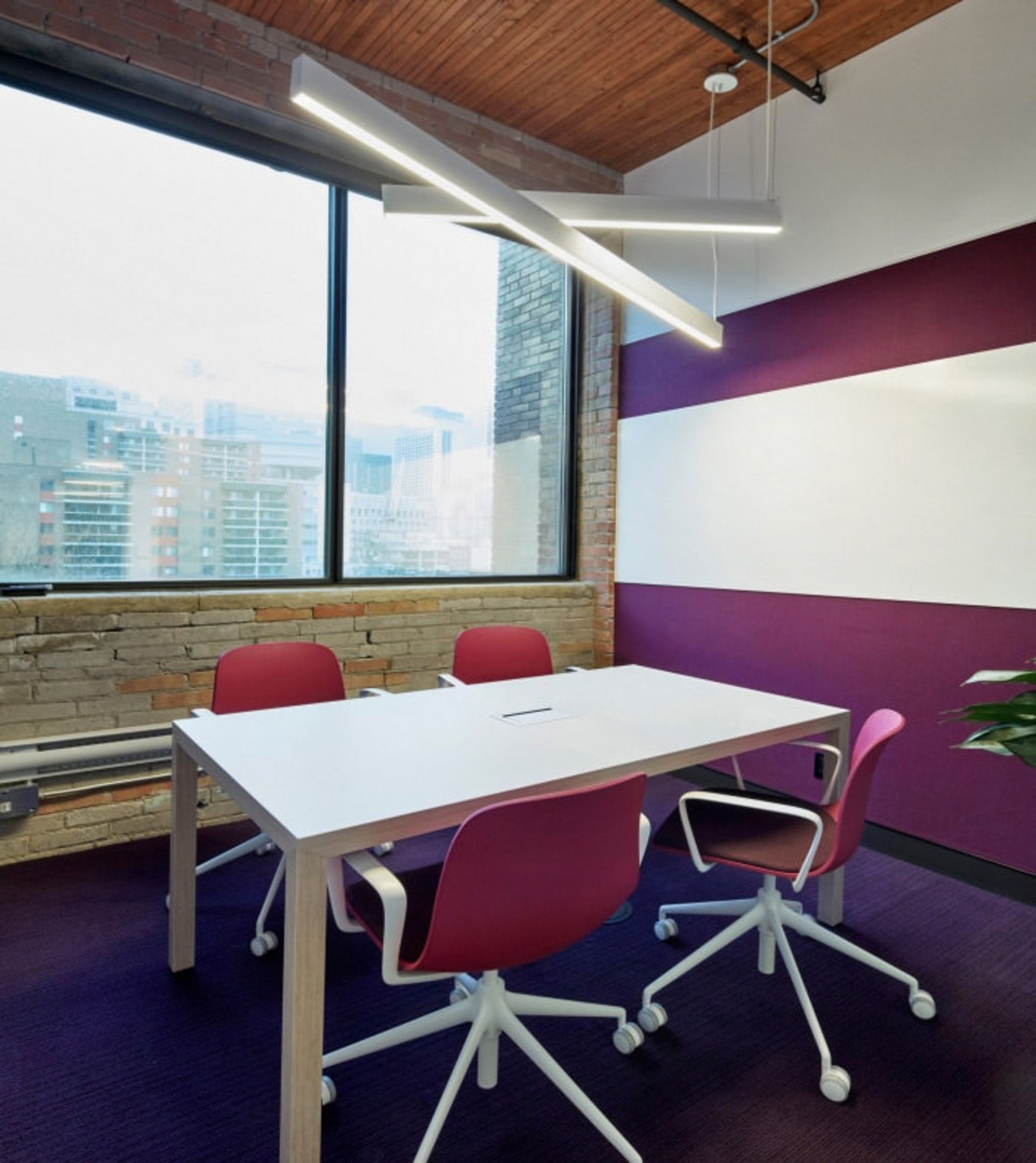 دفتر کار slack تورنتو