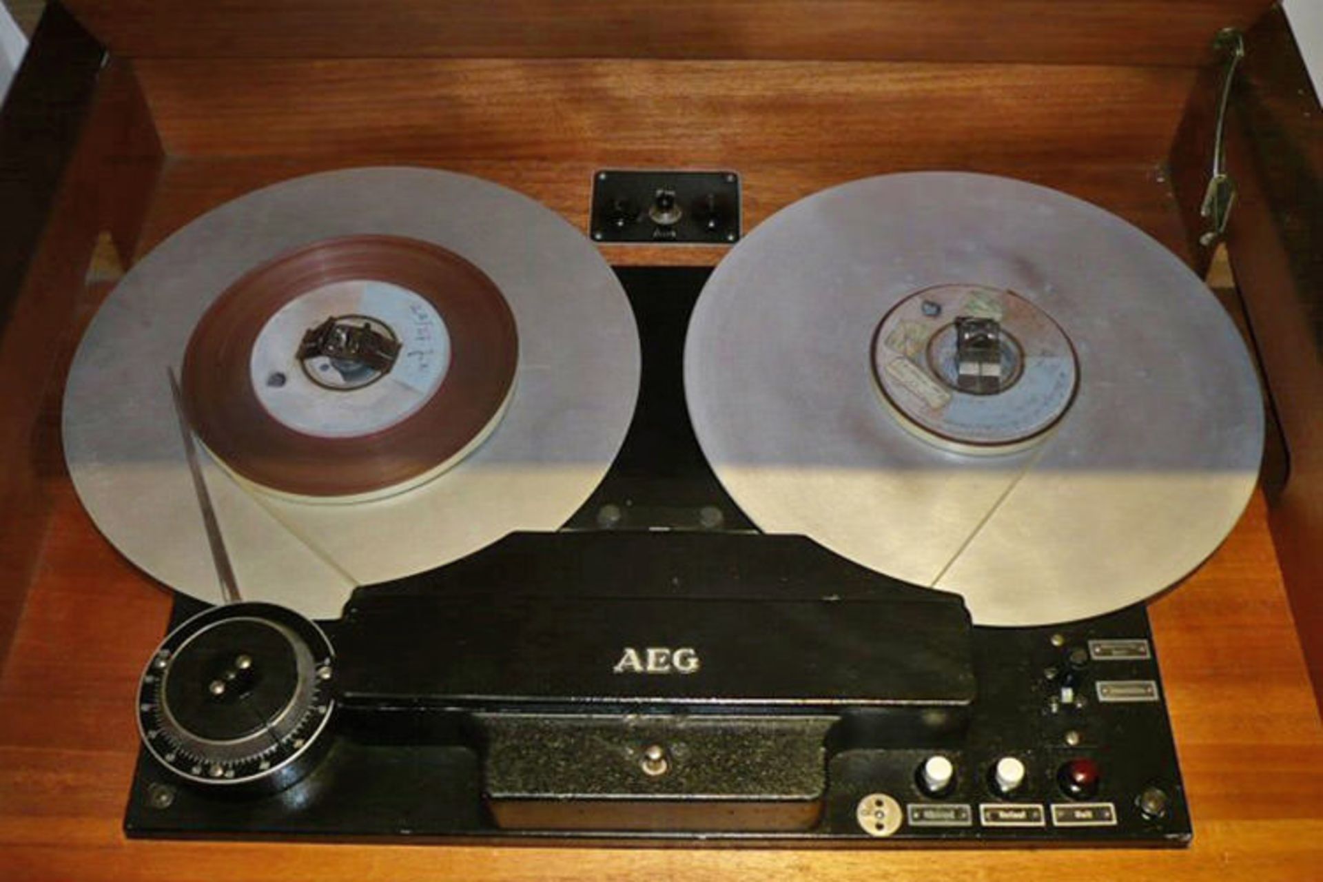 Magnetophone / مگنتافون