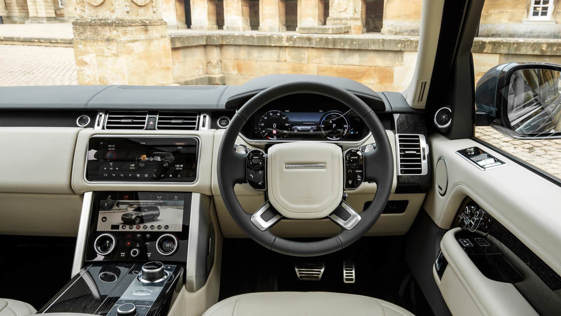 Jaguar Land Rover Blackberry Infotainment / جگوار لندرور بلک‌بری رنج‌رور