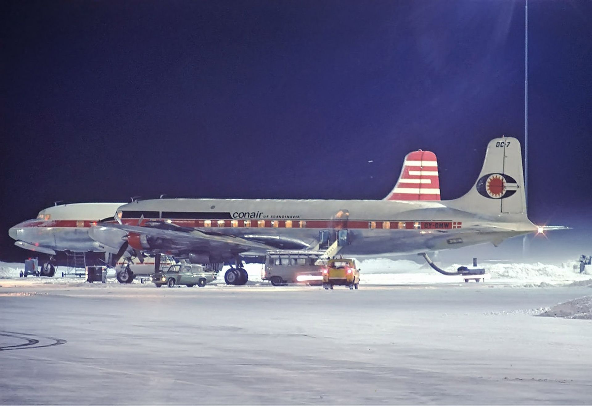 مرجع متخصصين ايران داگلاس DC-7