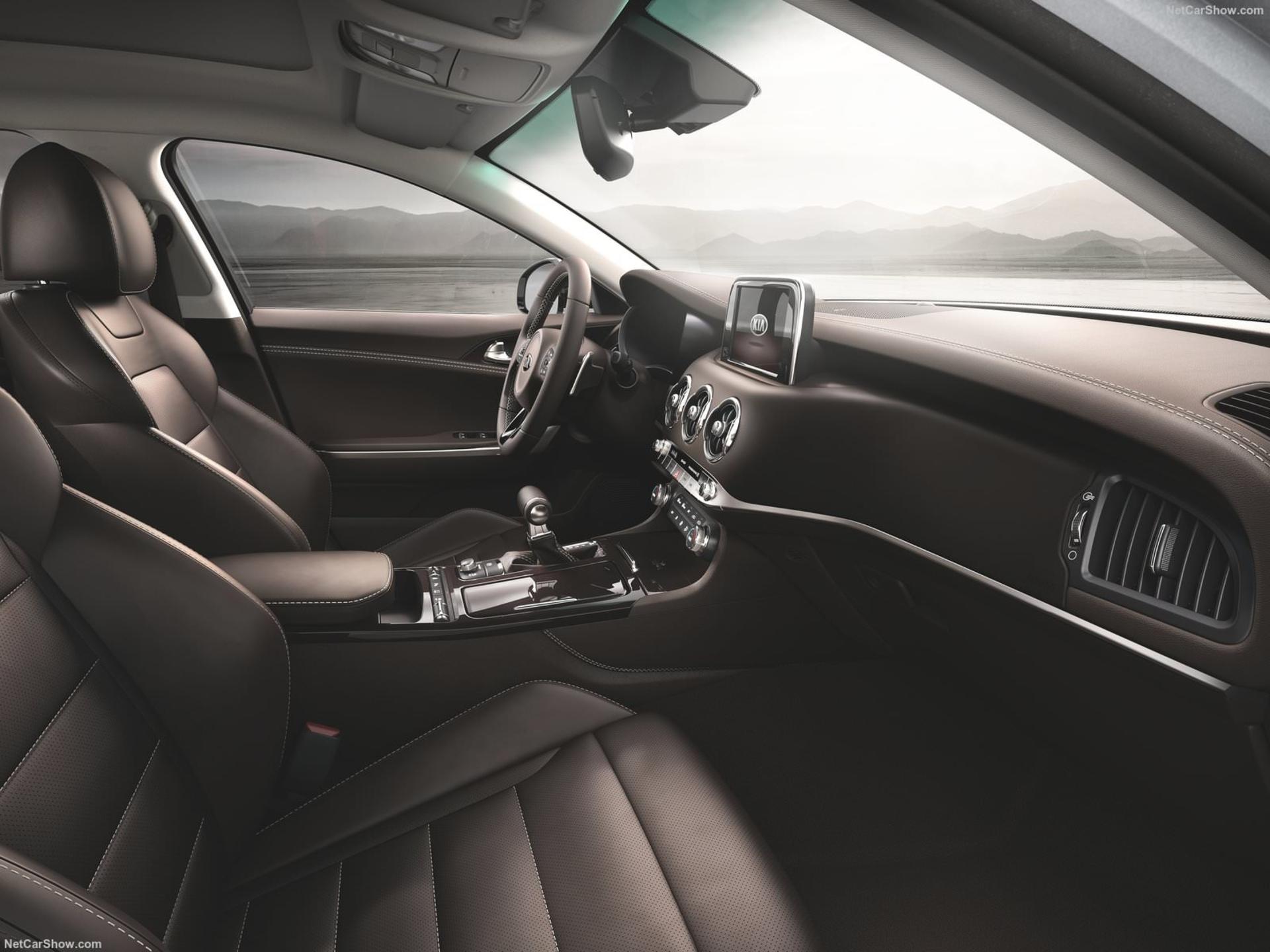 Kia Stinger / کیا استینگر