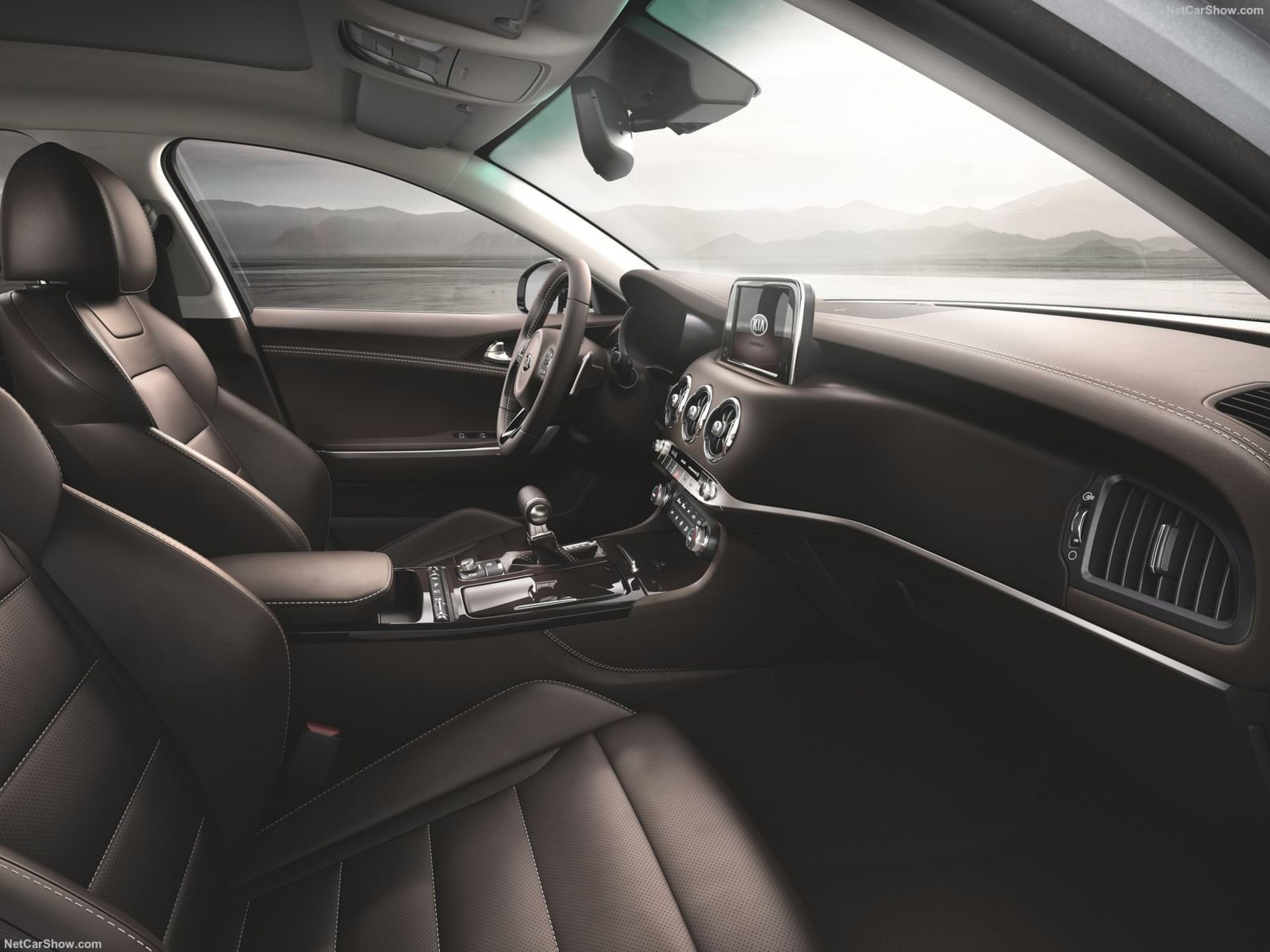 Kia Stinger / کیا استینگر