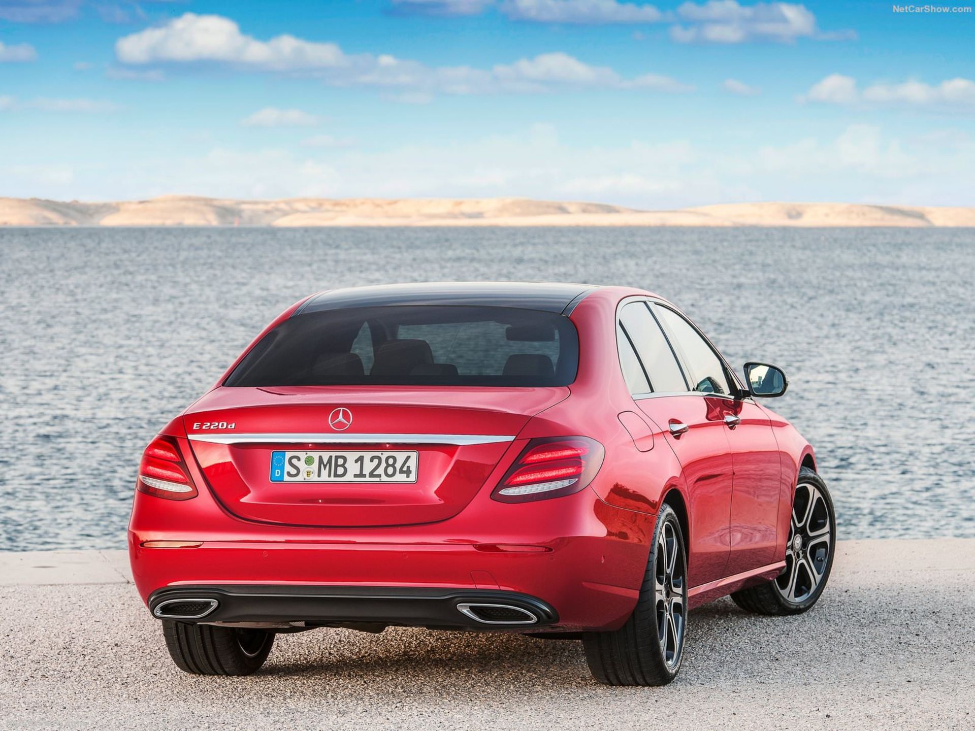 Mercedes Benz E Class / مرسدس بنز