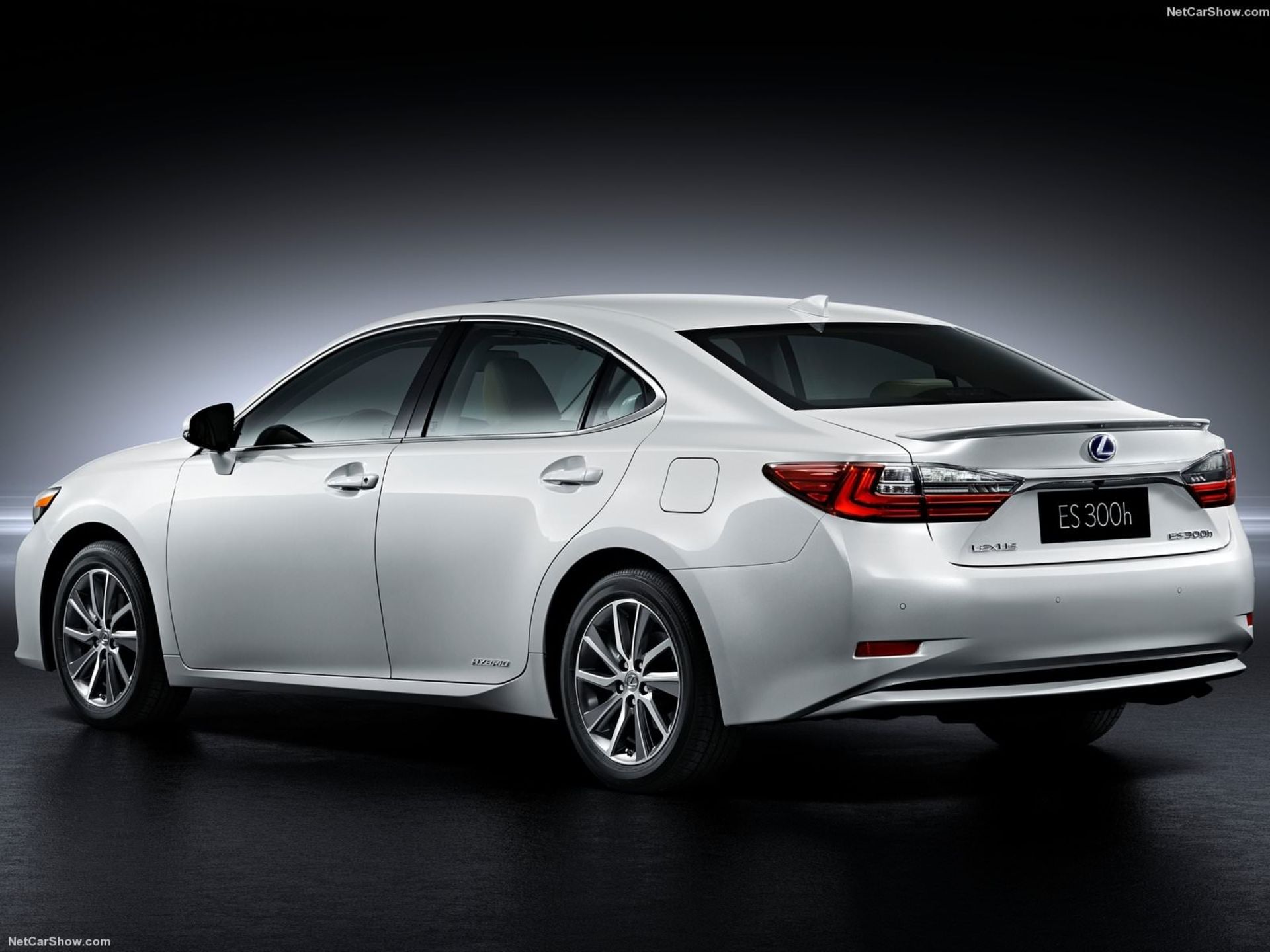 Lexus ES / لکسوس