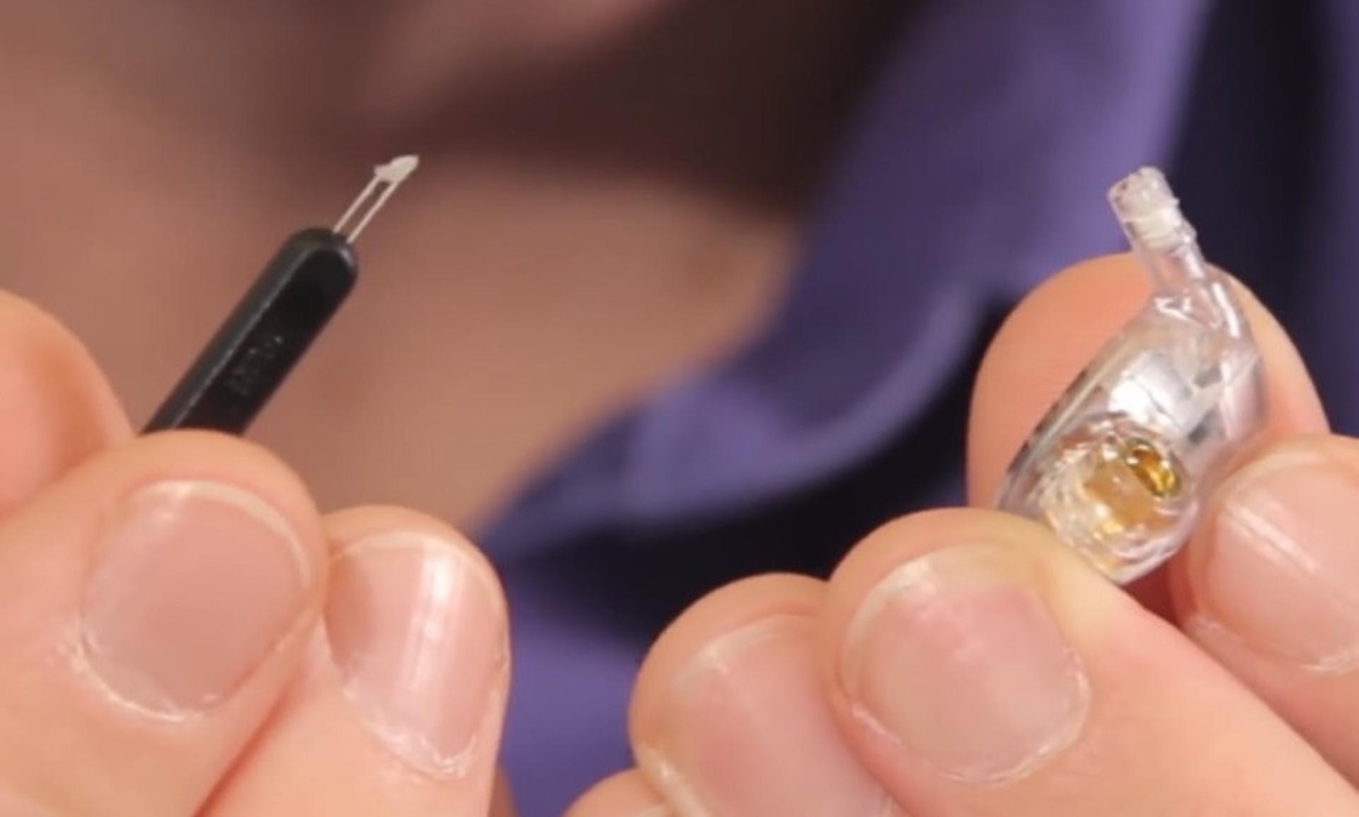 headphone cleaning