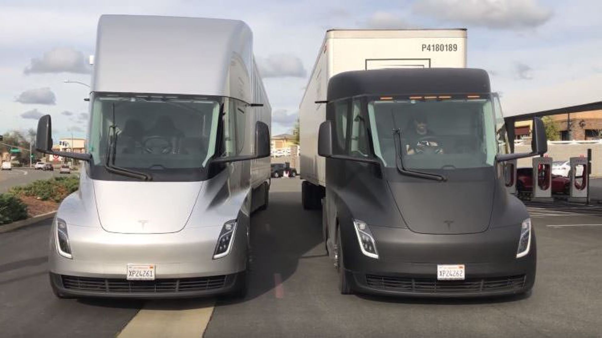 مرجع متخصصين ايران Tesla Semi Electric truck / كاميون الكتريكي تسلا سمي