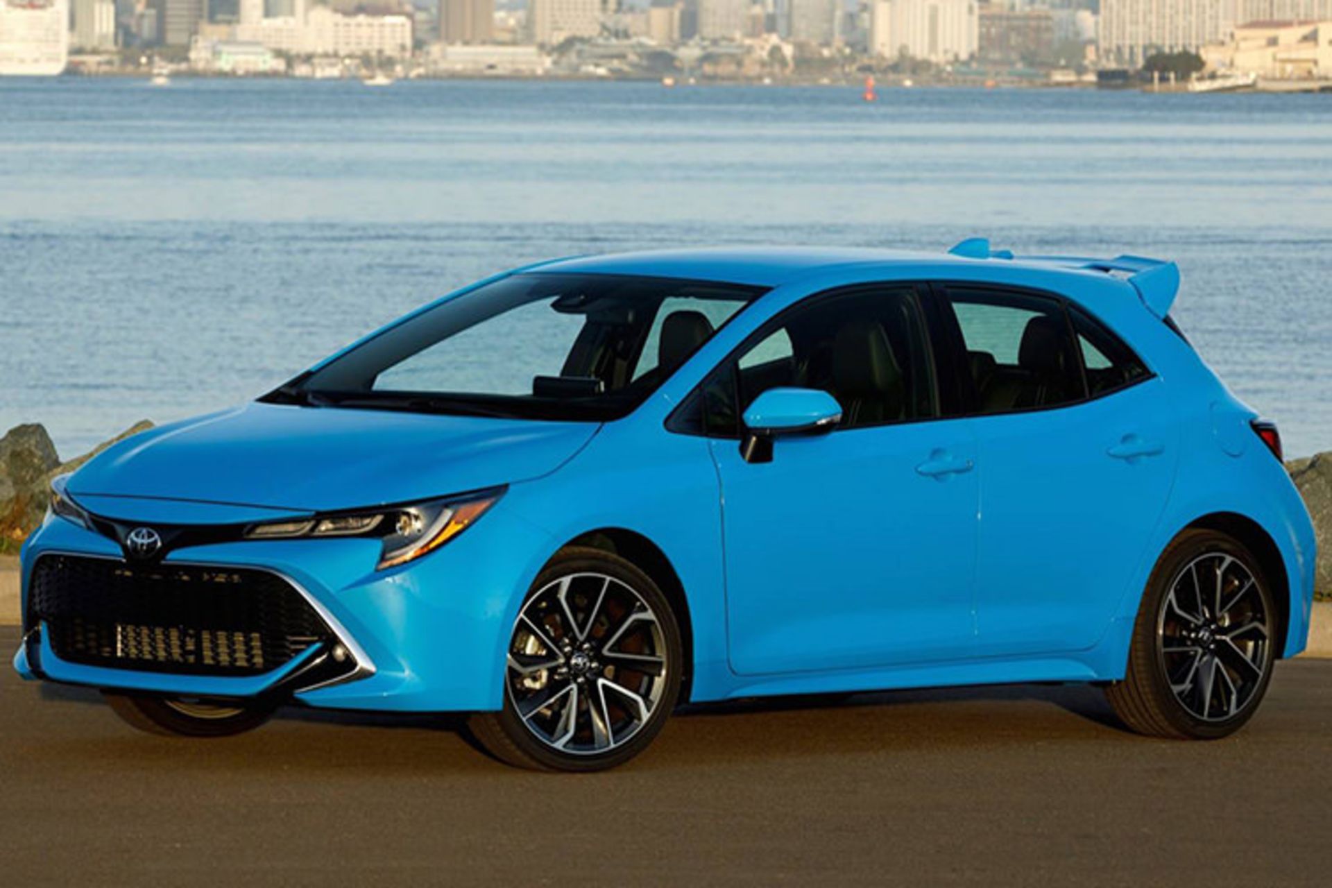 Toyota Corolla Hatchback / تویوتا کورولا هاچبک