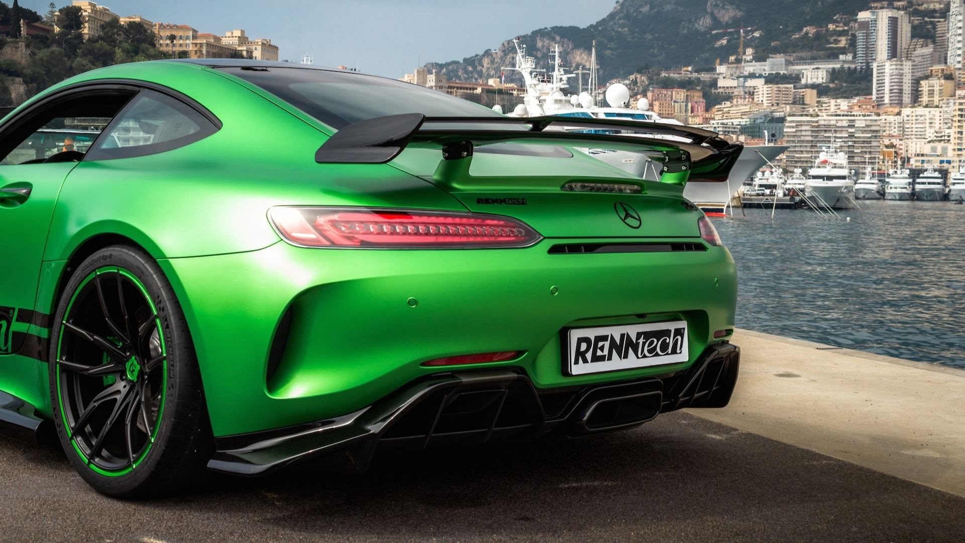 Mercedes AMG GT R / مرسدس بنز AMG GT R