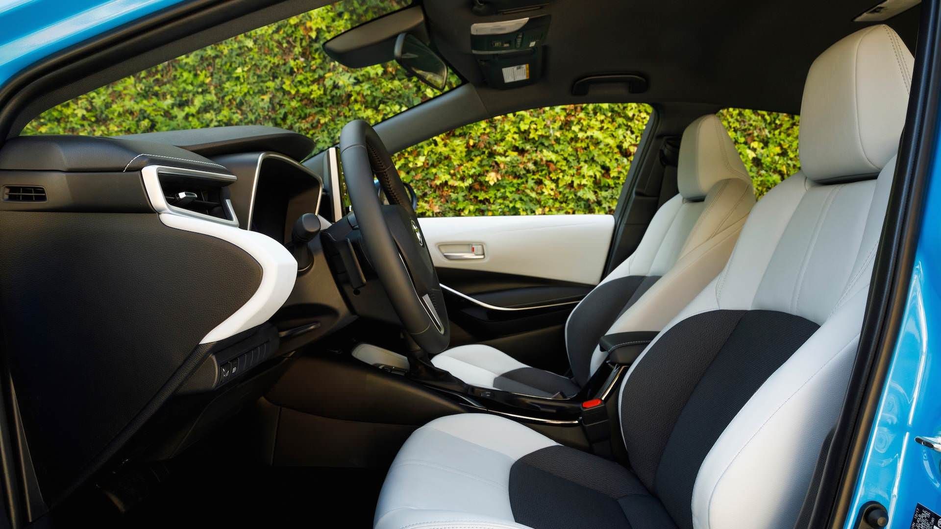 Toyota Corolla Hatchback / تویوتا کورولا هاچبک