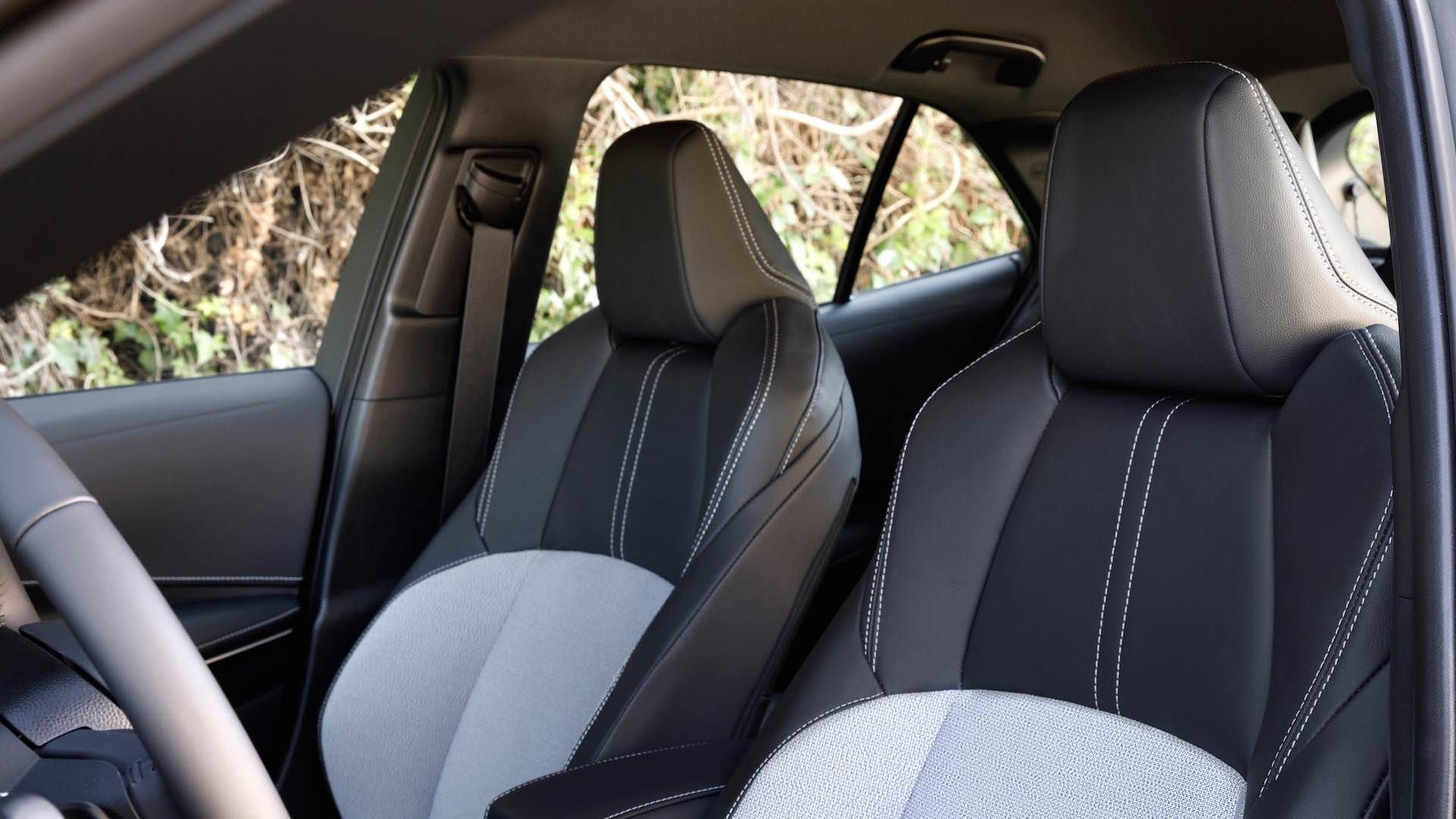 Toyota Corolla Hatchback / تویوتا کورولا هاچبک