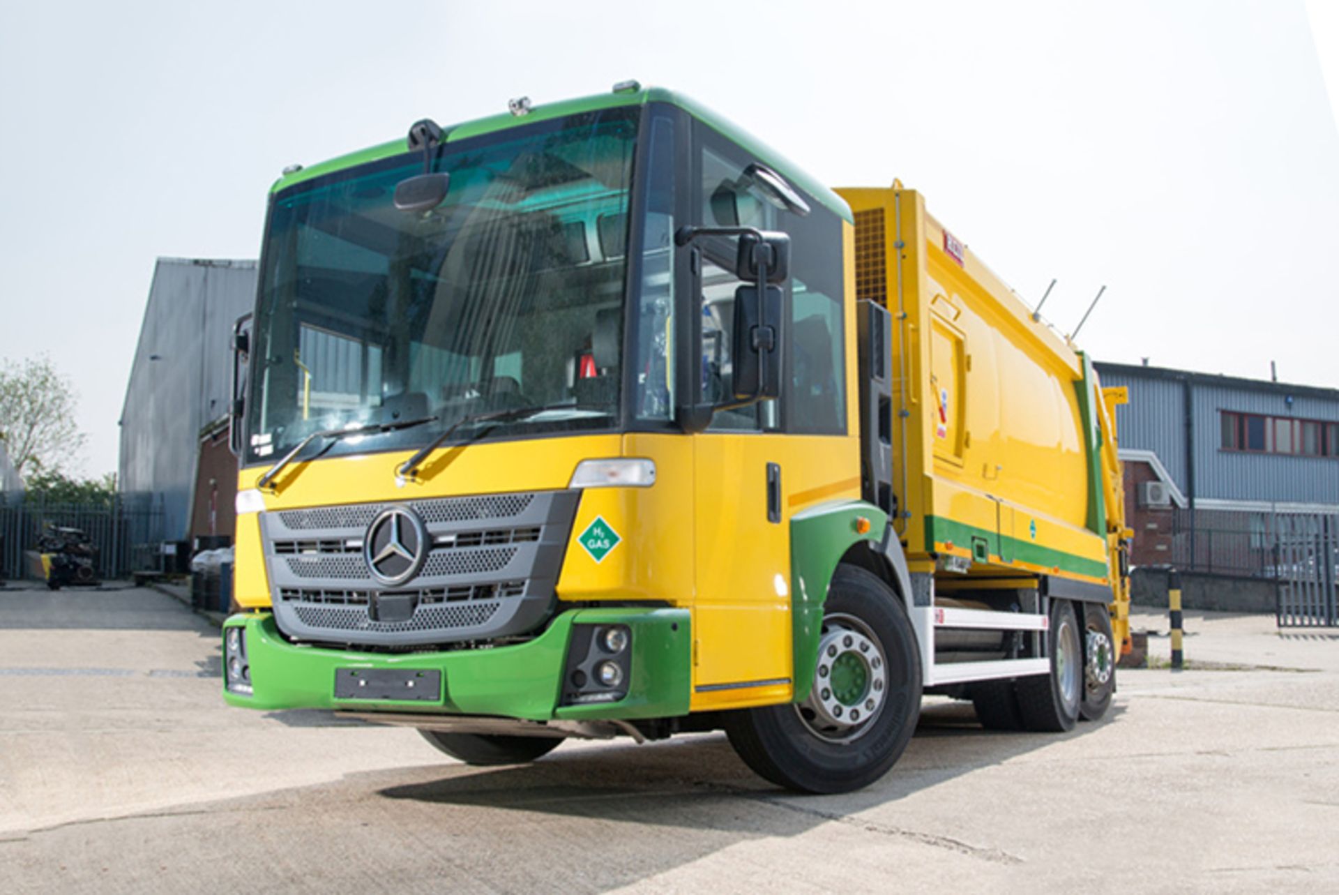        ulemco Hydrogen Truck 