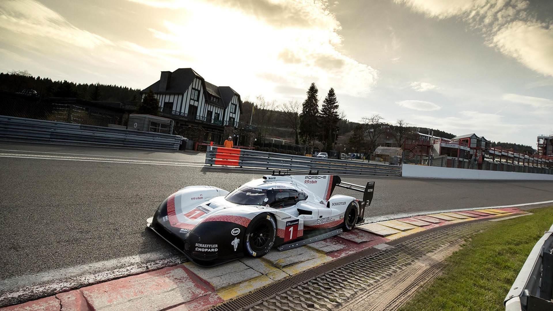 porsche 919 hybrid evo porsche 956 / پورشه 919 هیبرید اوو پورشه 956