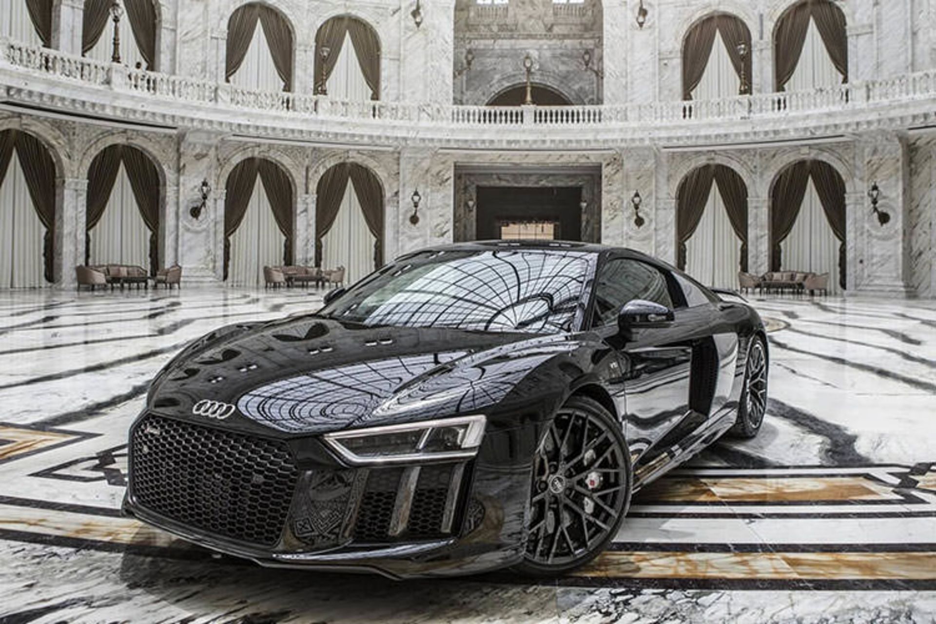 Audi R8 V10 Plus Vs Audi R8 V10 RWS / آئودی R8