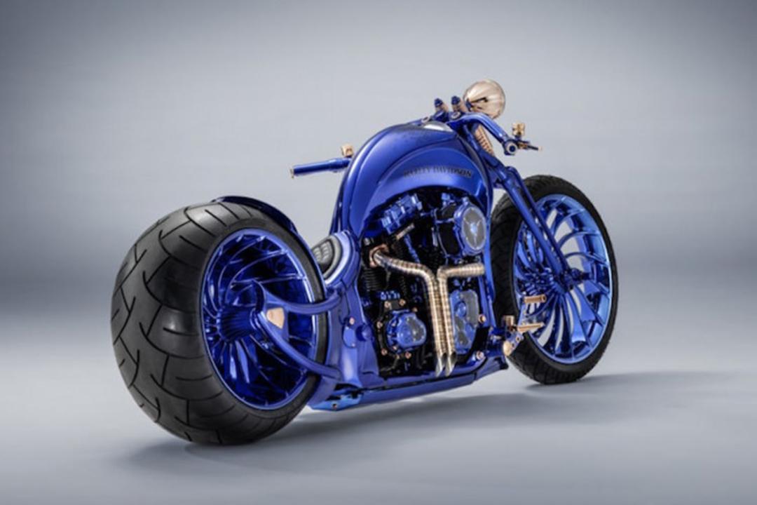 Harley-Davidson Softail motorcycle / موتورسیکلت هارلی دیویدسن سافتیل