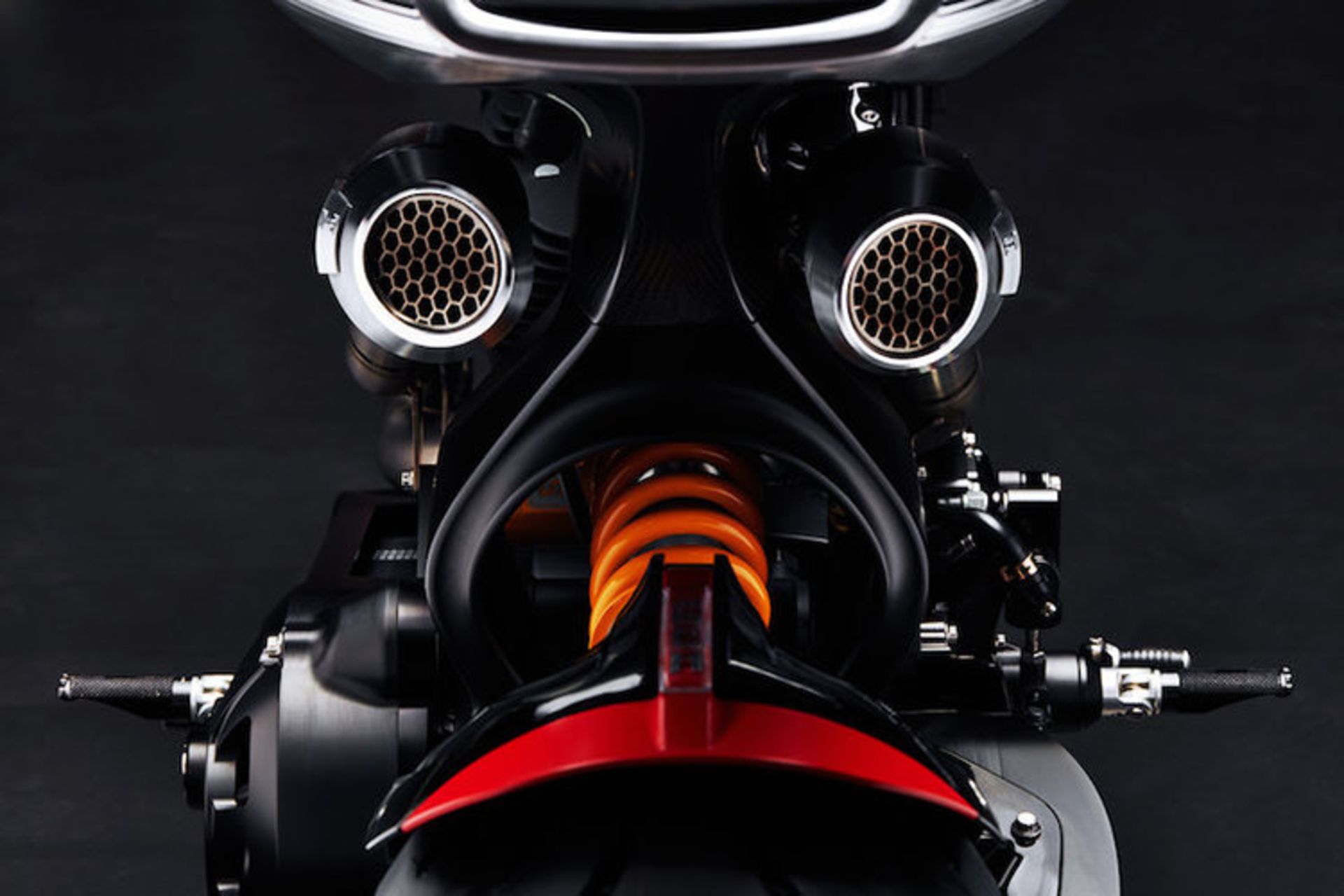Arch Motorcycle Method 143 / موتورسیکلت آرچ متد 143