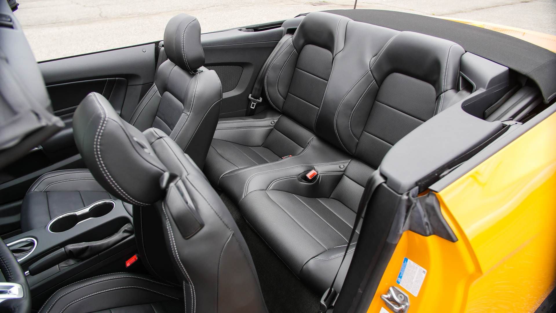 Ford Mustang Chevrolet Camaro / فورد موستانگ شورولت کامارو