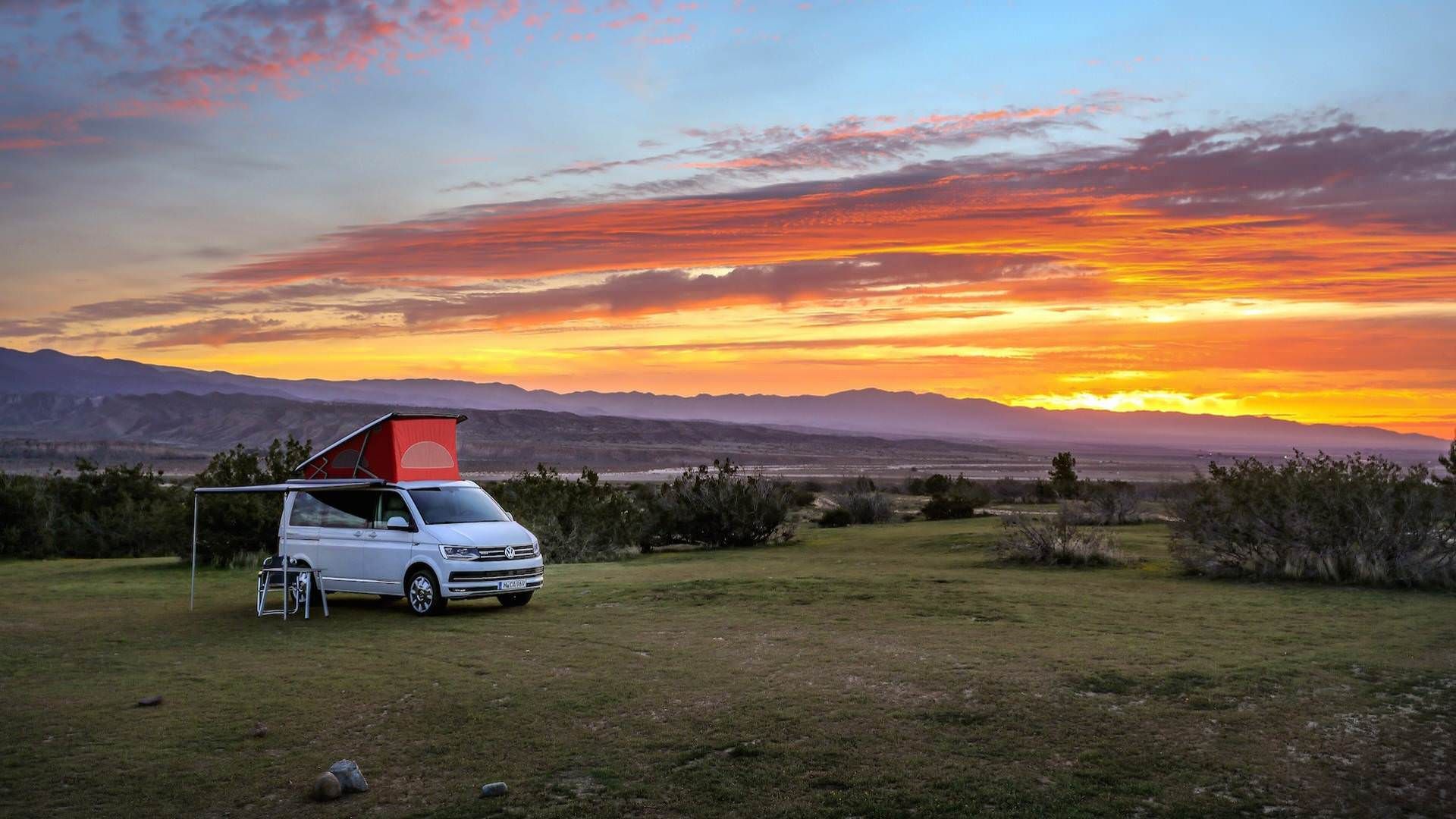 Volkswagen T6 California van / ون تفریحی فولکس‌واگن T6 کالیفرنیا