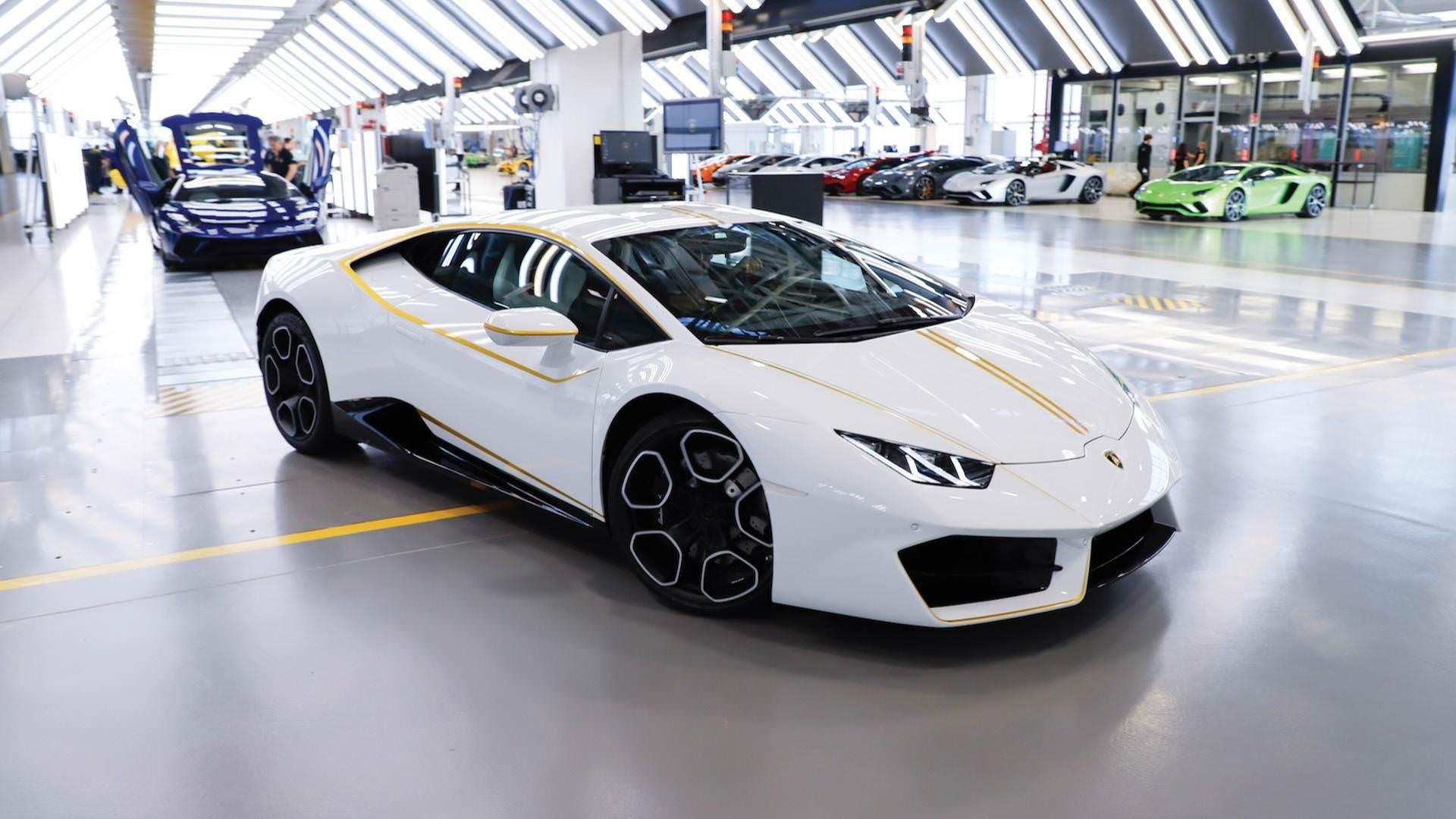 2018 Lamborghini Huracan / خودروی سوپراسپرت لامبورگینی هوراکان مدل 2018