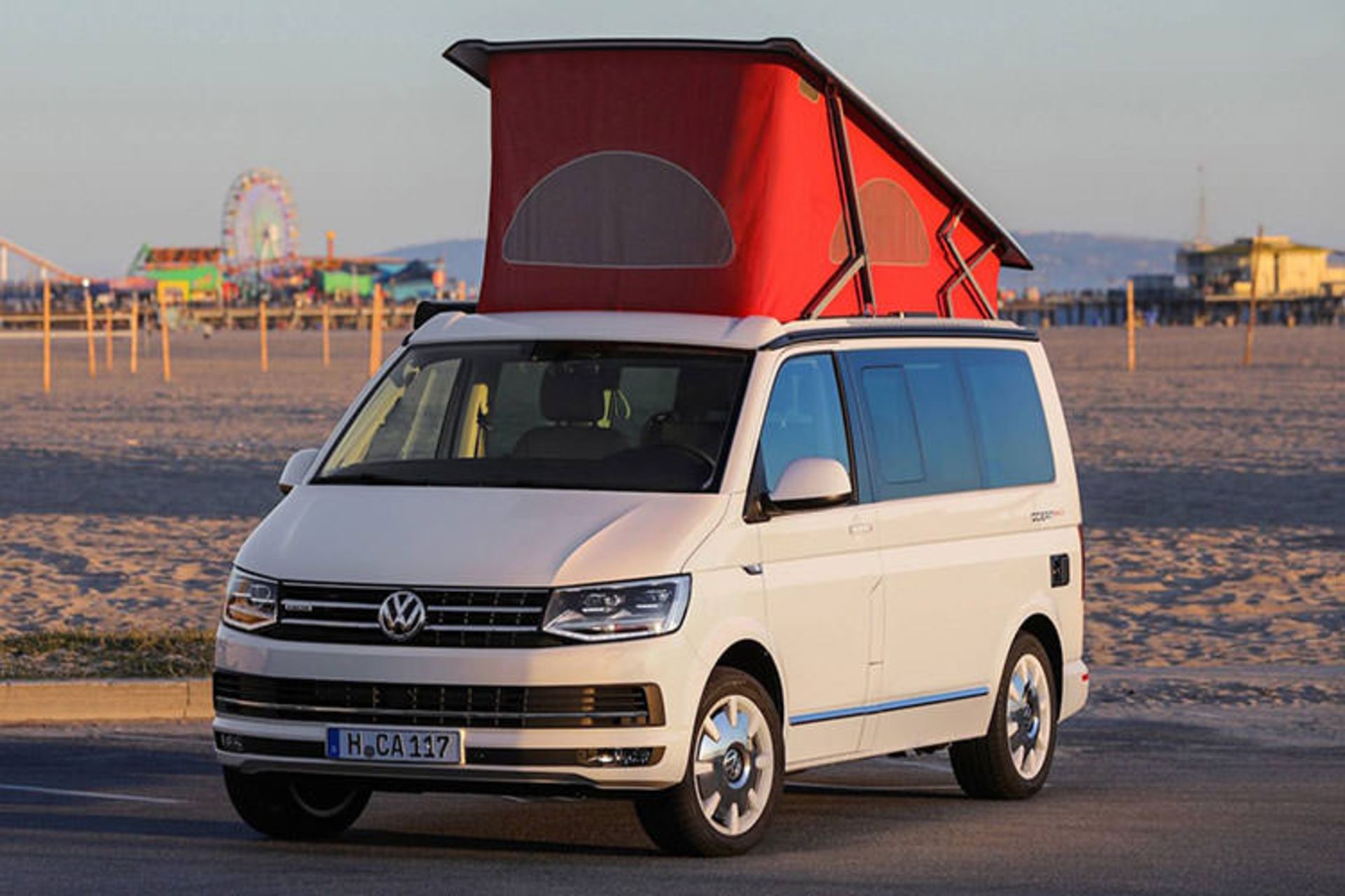 Volkswagen T6 California van / ون تفریحی فولکس‌واگن T6 کالیفرنیا