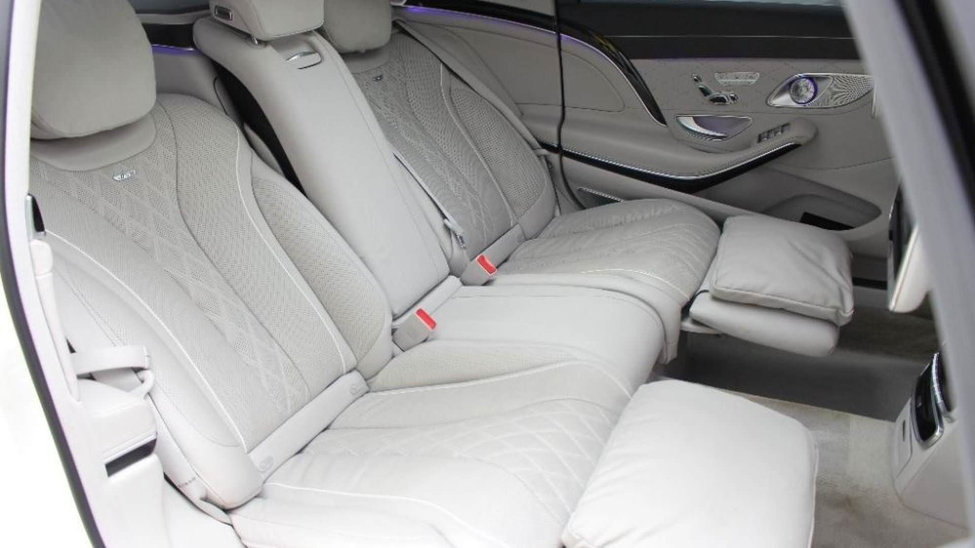 Mercedes-Maybach S600 / مرسدس میباخ S600 لوئیس همیلتون