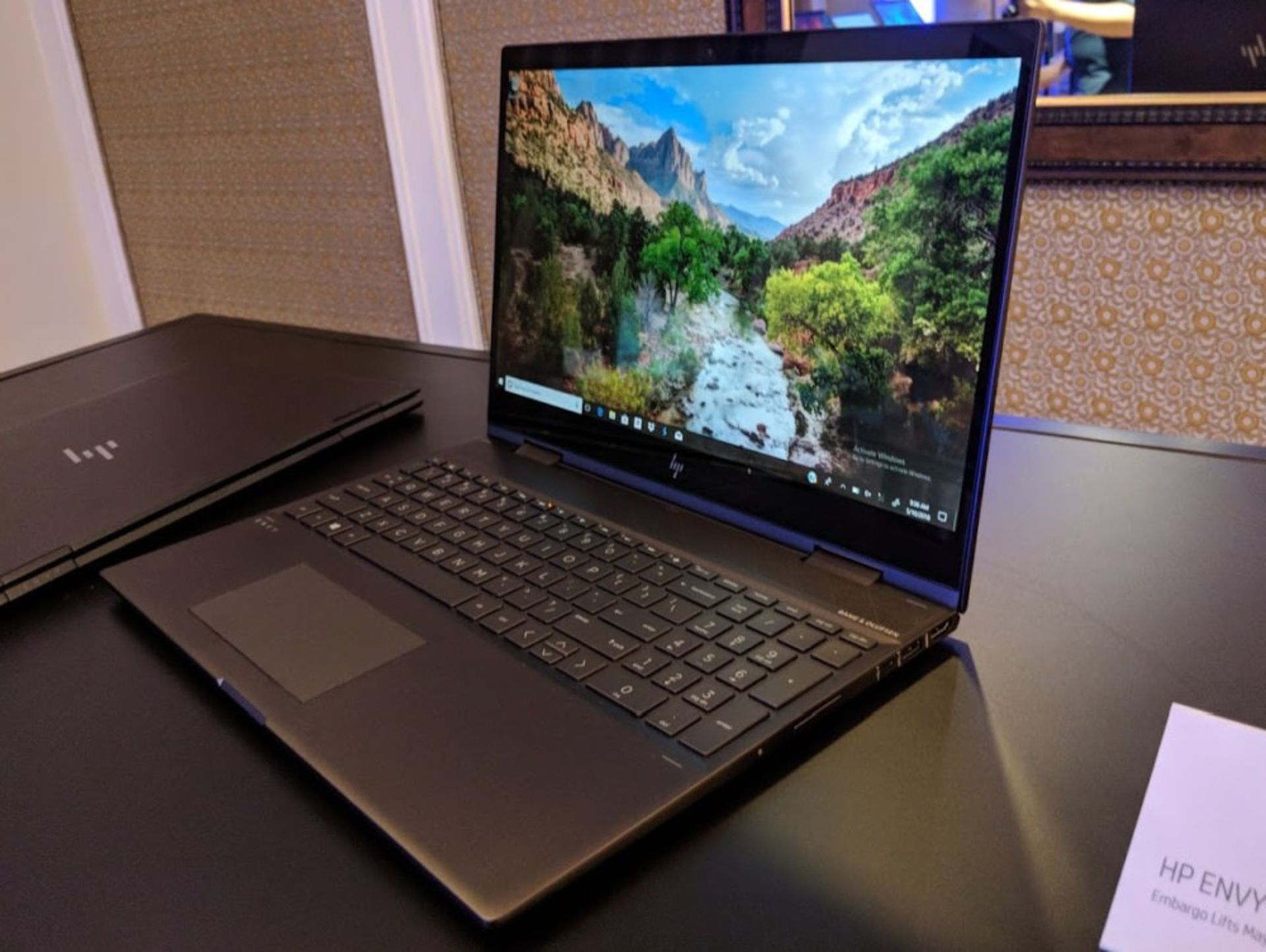 HP Envy X360 15