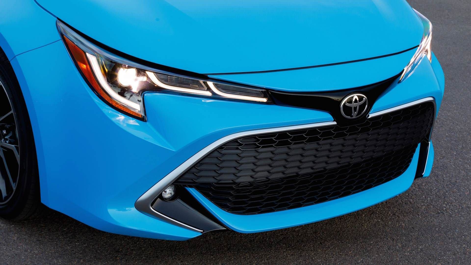 Toyota Corolla Hatchback / تویوتا کورولا هاچبک