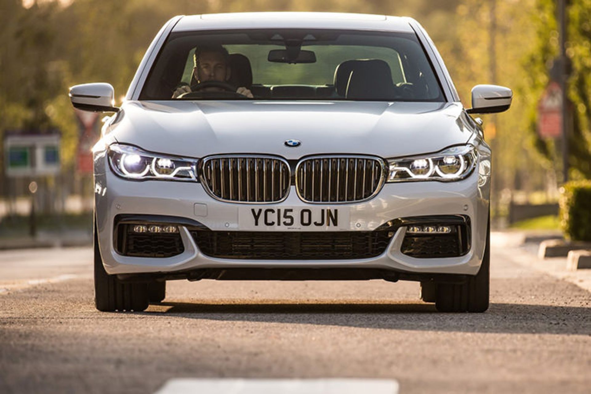 BMW 7 Series / بی ام و سری 7